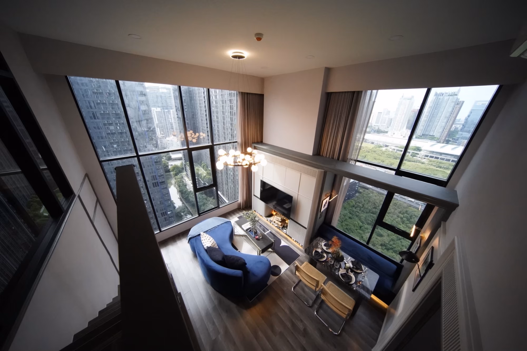 3 Bed Condo for Sale  Near Phra Ram 9 MRT - Image 3