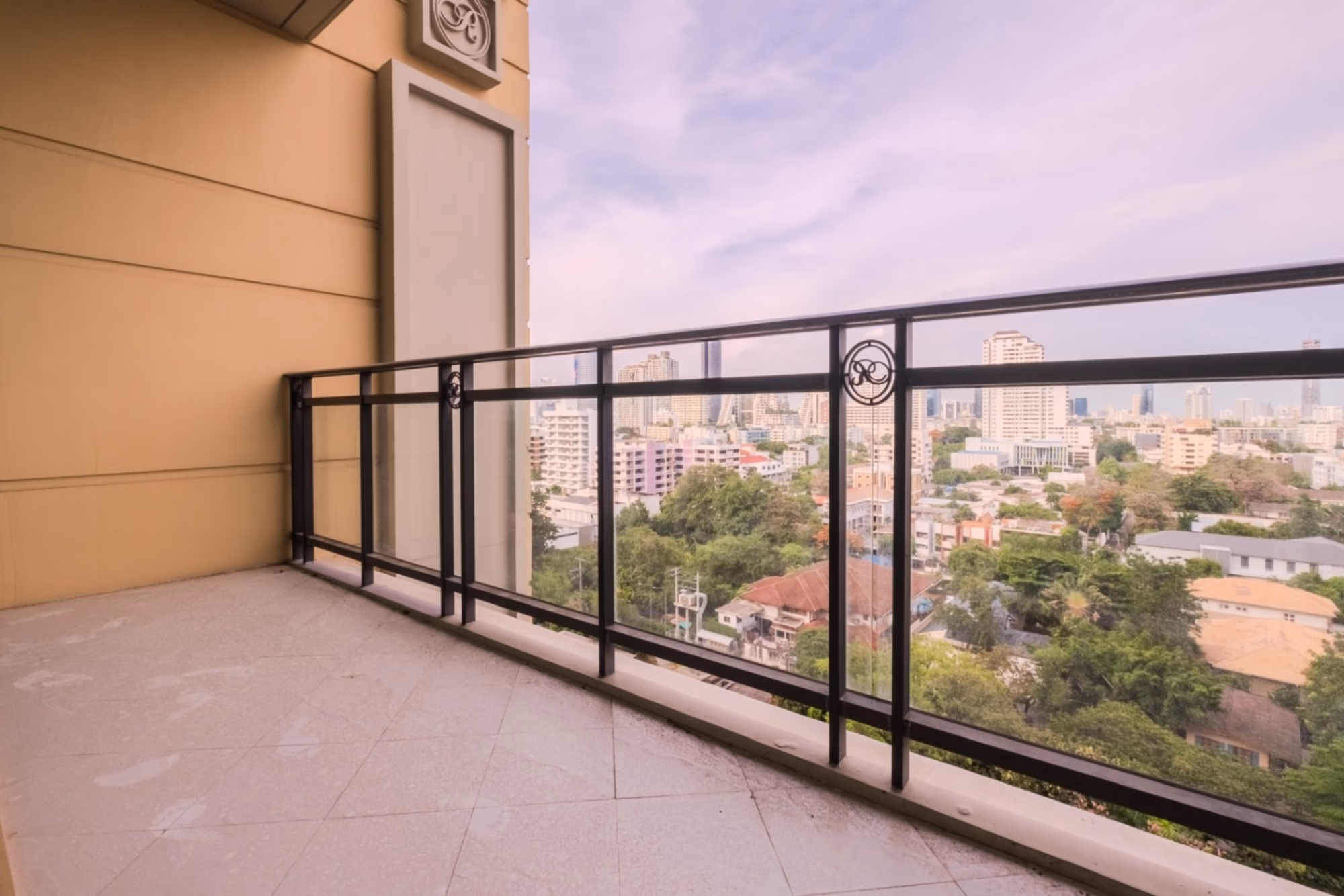 2 Bed Condo for Sale  Near Sukhumvit MRT - Image 6