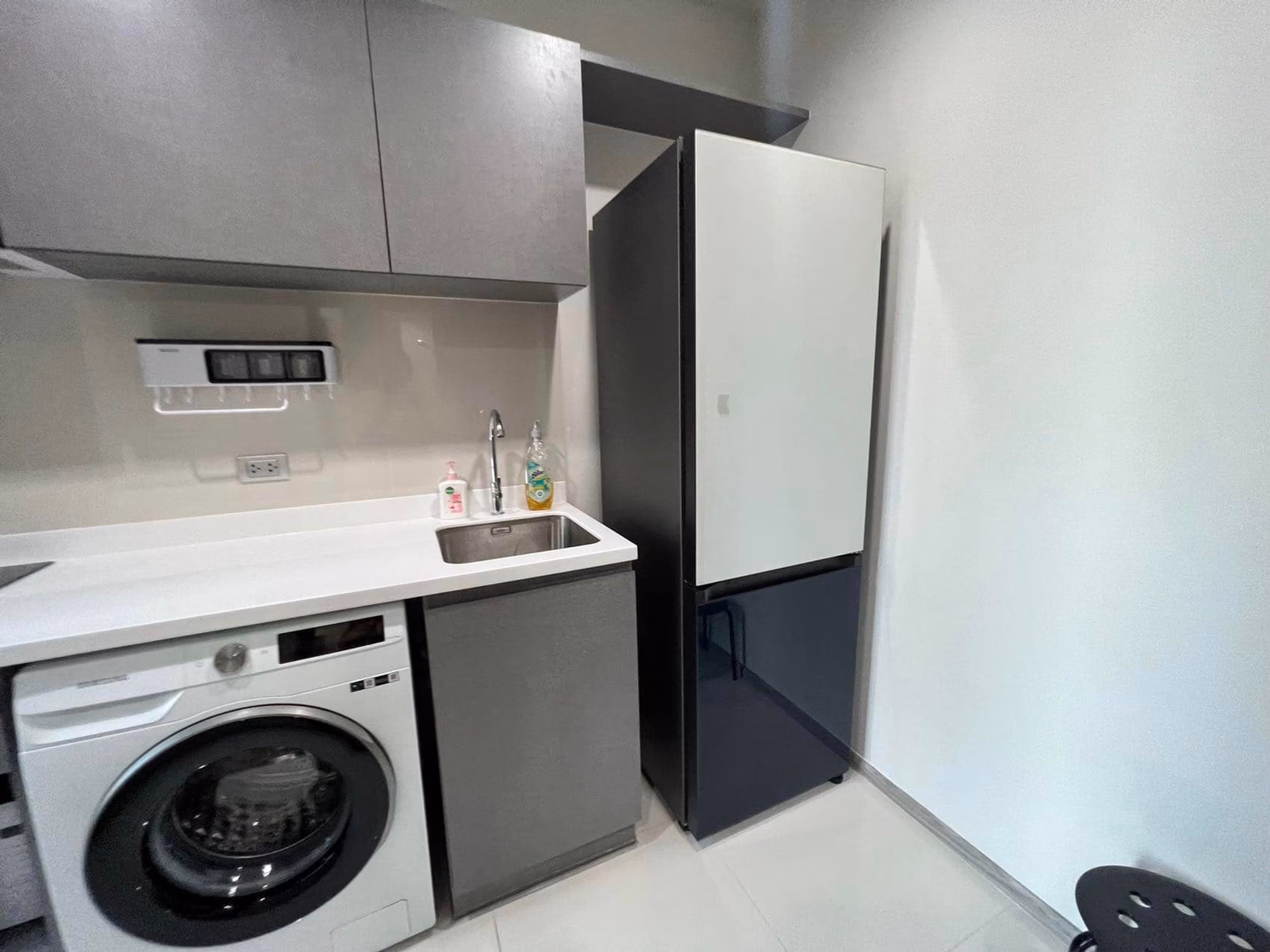 Condo - Image 3