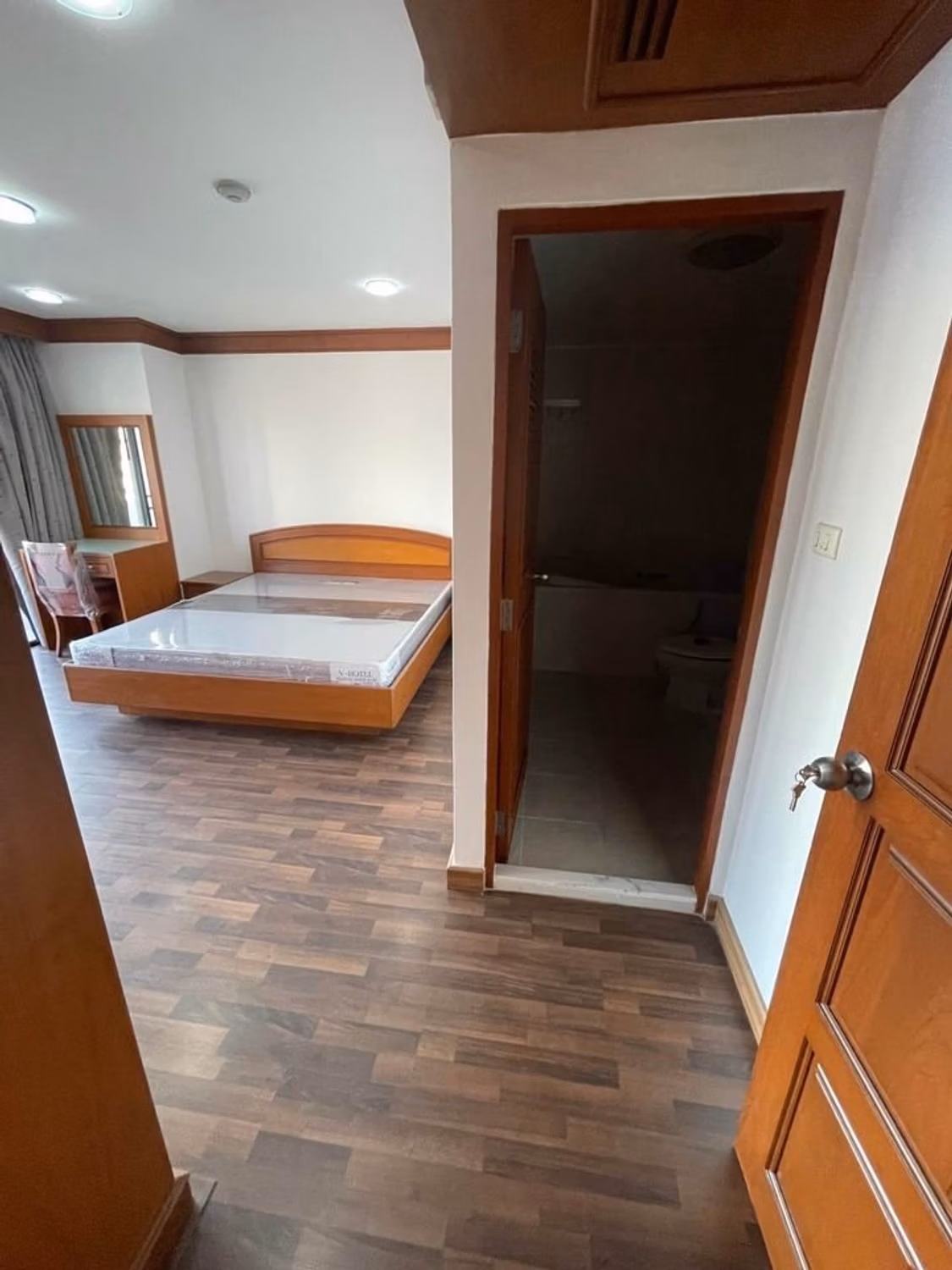 Condo - Image 5