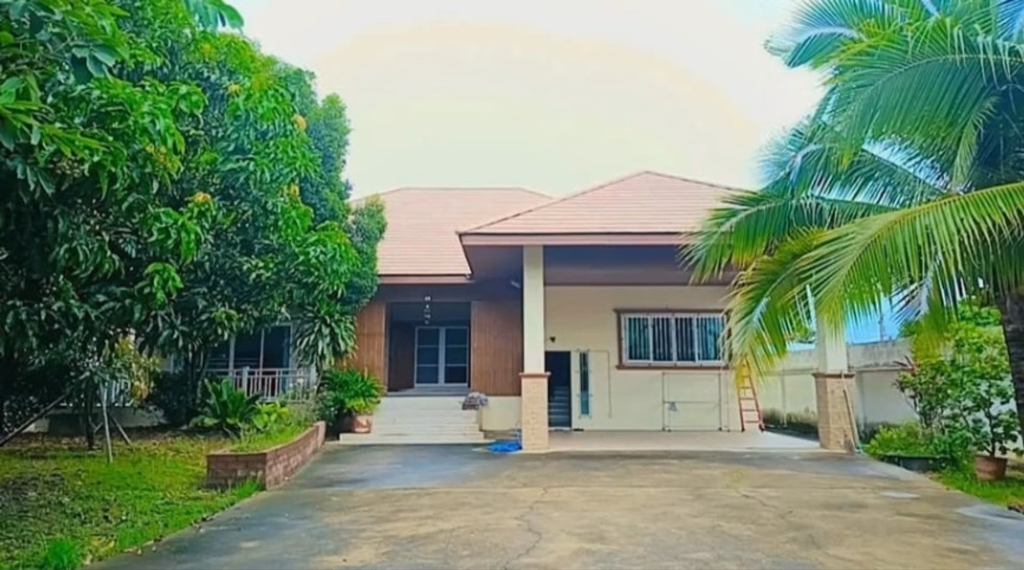 4 Bed House for Rent in Mueang Chiang Mai - Image 15