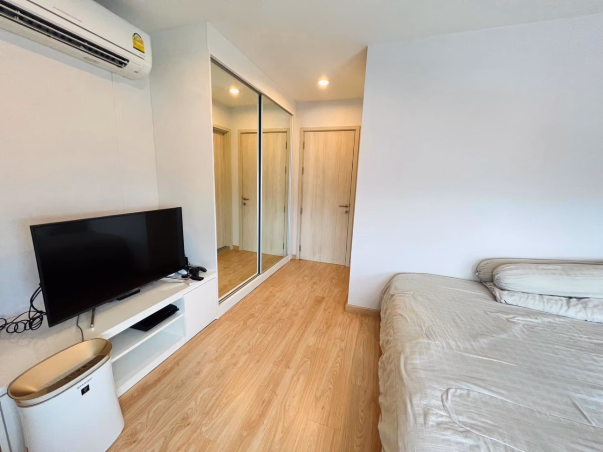 2 Bed Condo for Sale in Khlong Toei - Image 7