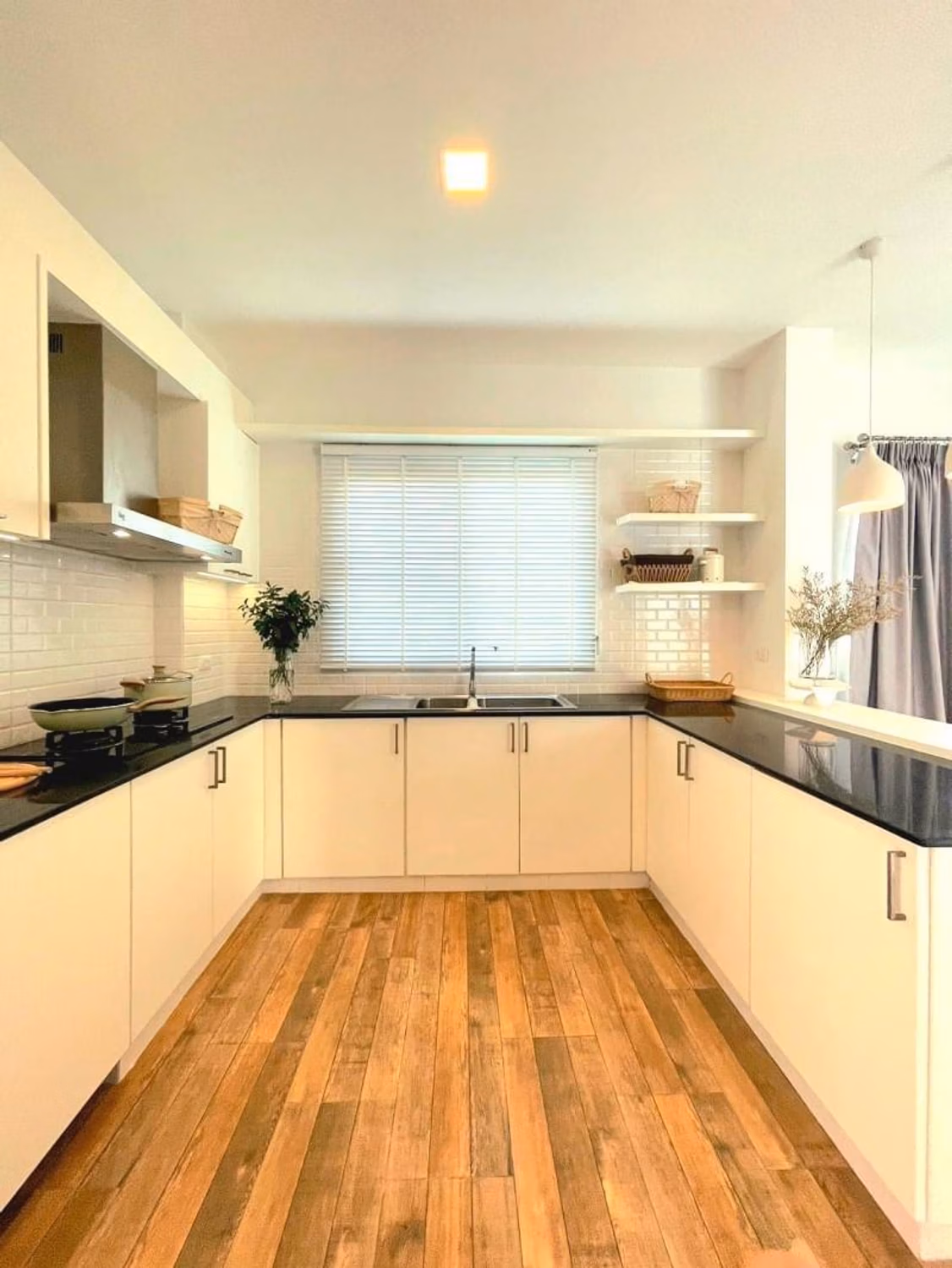 4 Bed House for Sale in San Sai - Image 6