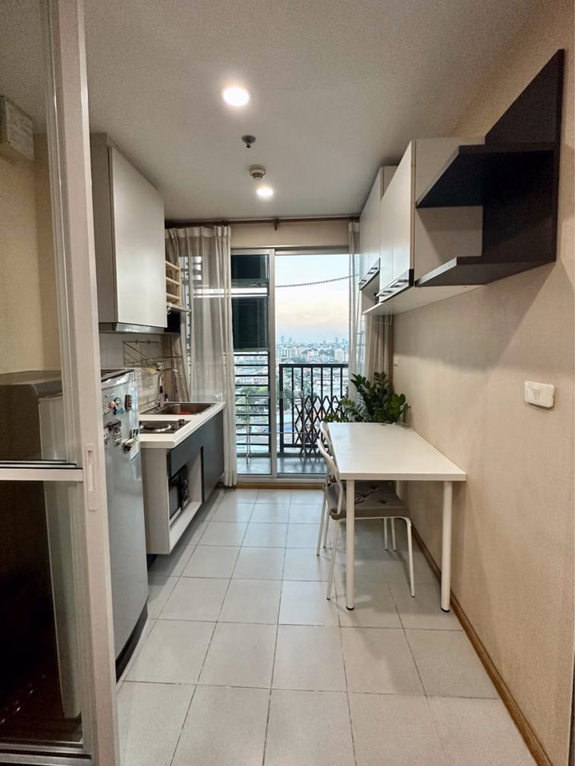 1 Bedroom Condo - Image 8