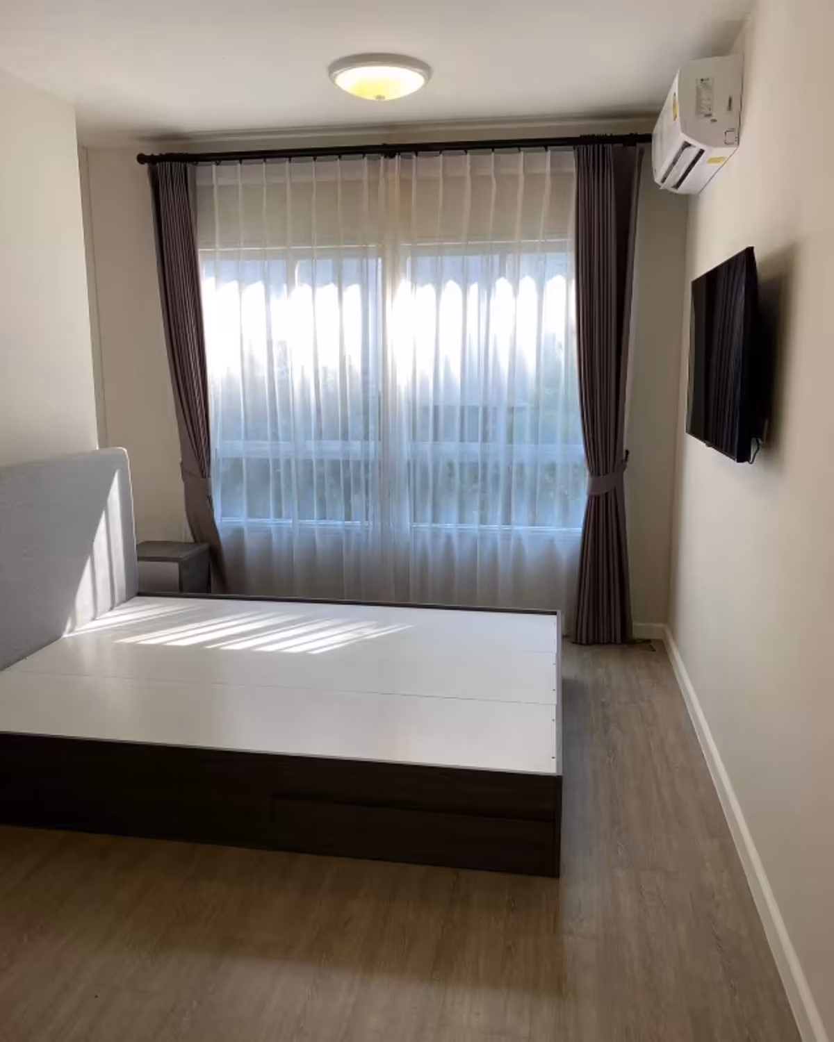 1 Bedroom Condo - Image 5