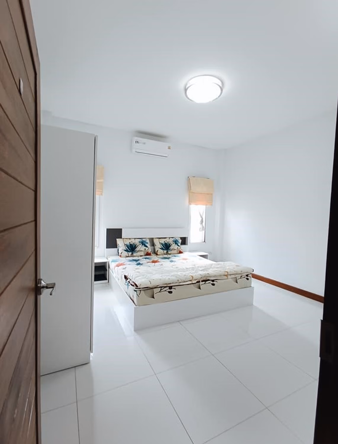4 Bed House for Rent in Mueang Chiang Mai - Image 8
