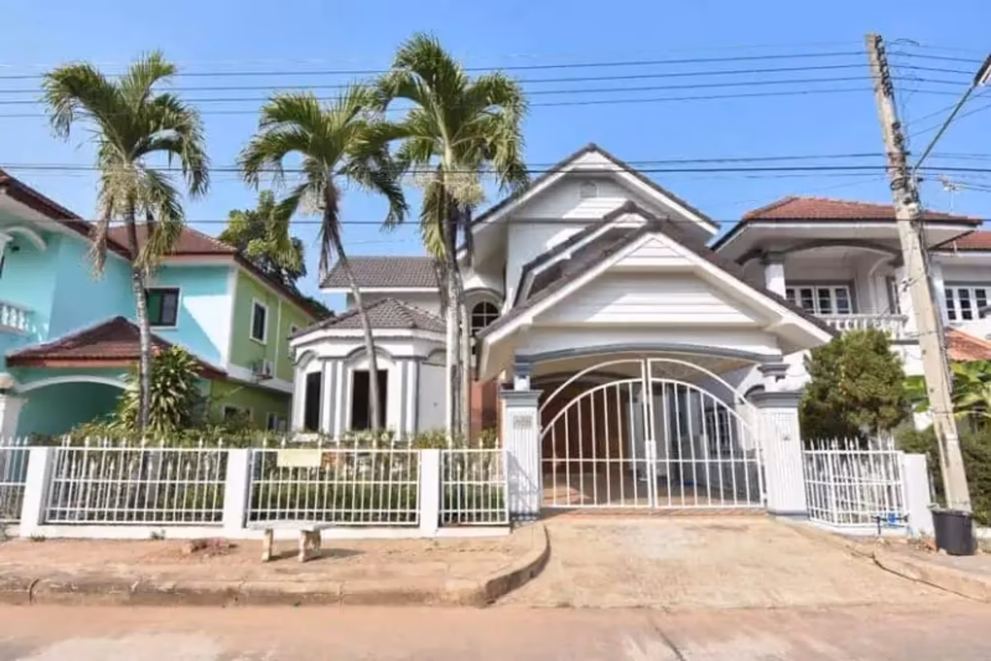 3 Bedroom House - Image 5