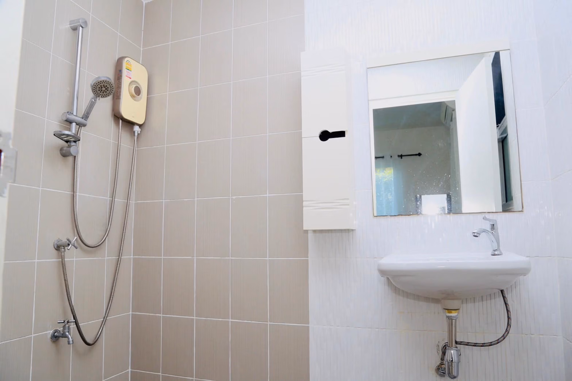 House for Sale in San Na Meng, San Sai. - Image 5