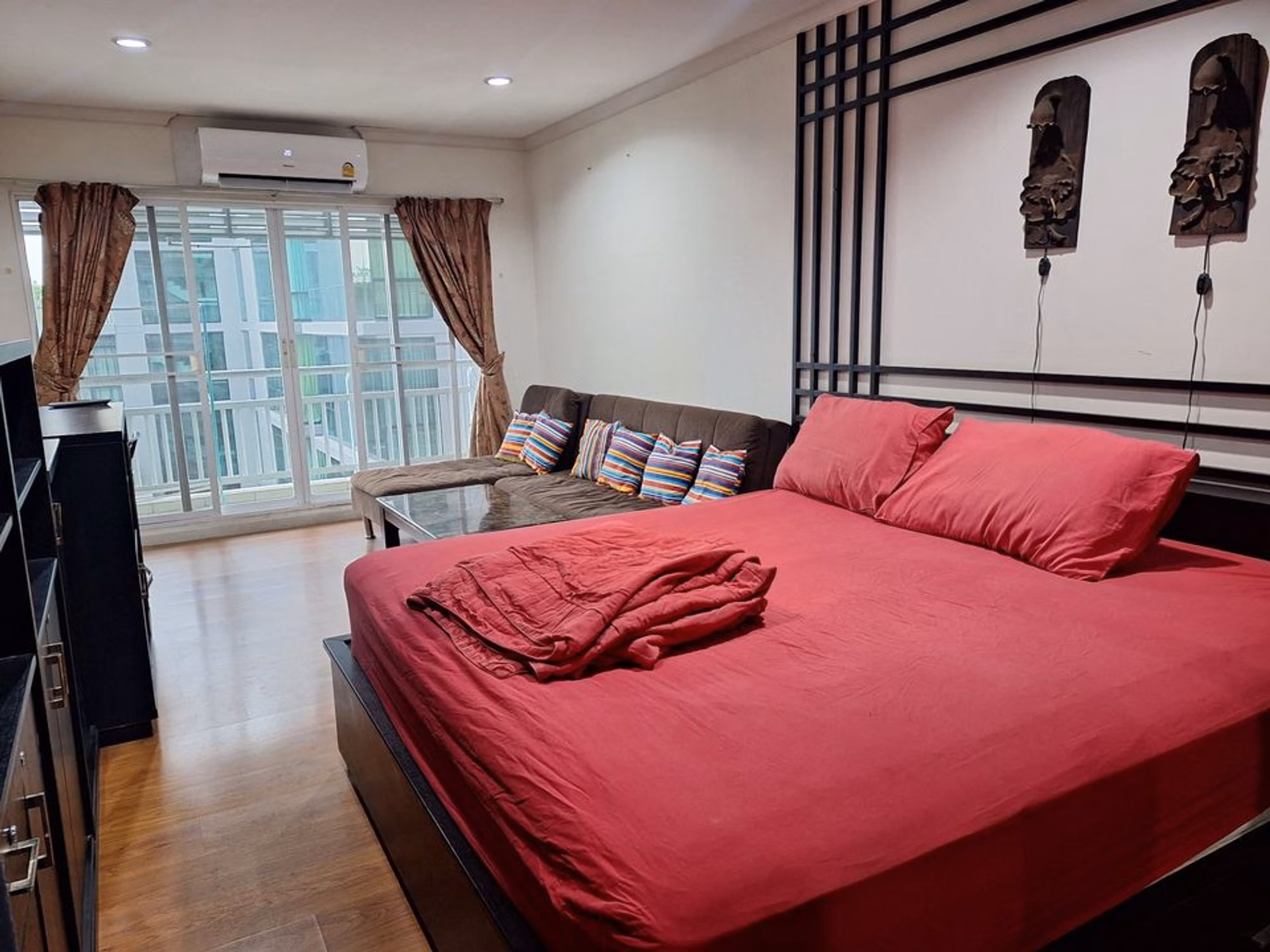 null Bed Condo for Rent  Near Asok BTS - Image 5
