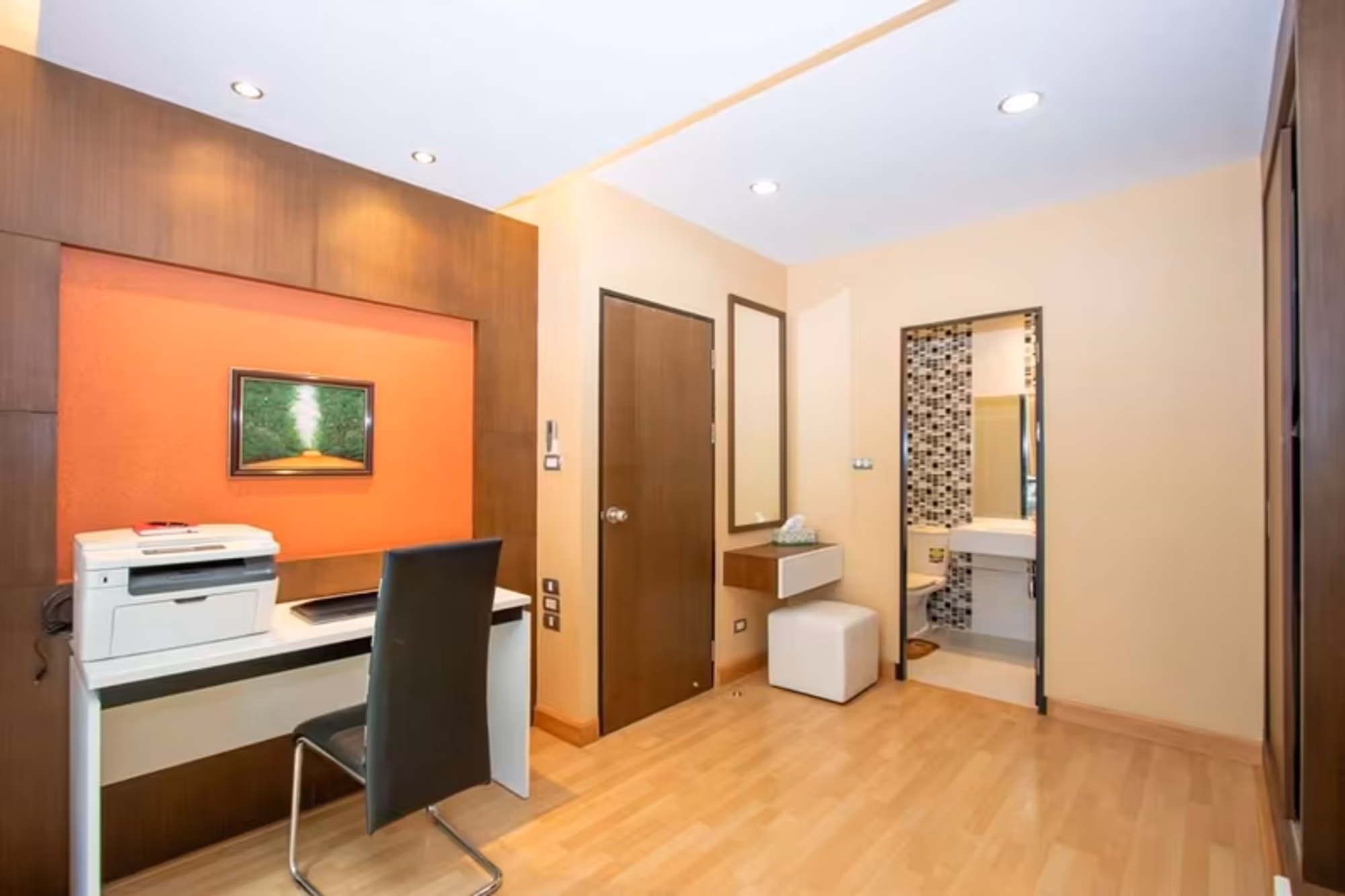 Jigsaw Condo - Image 3