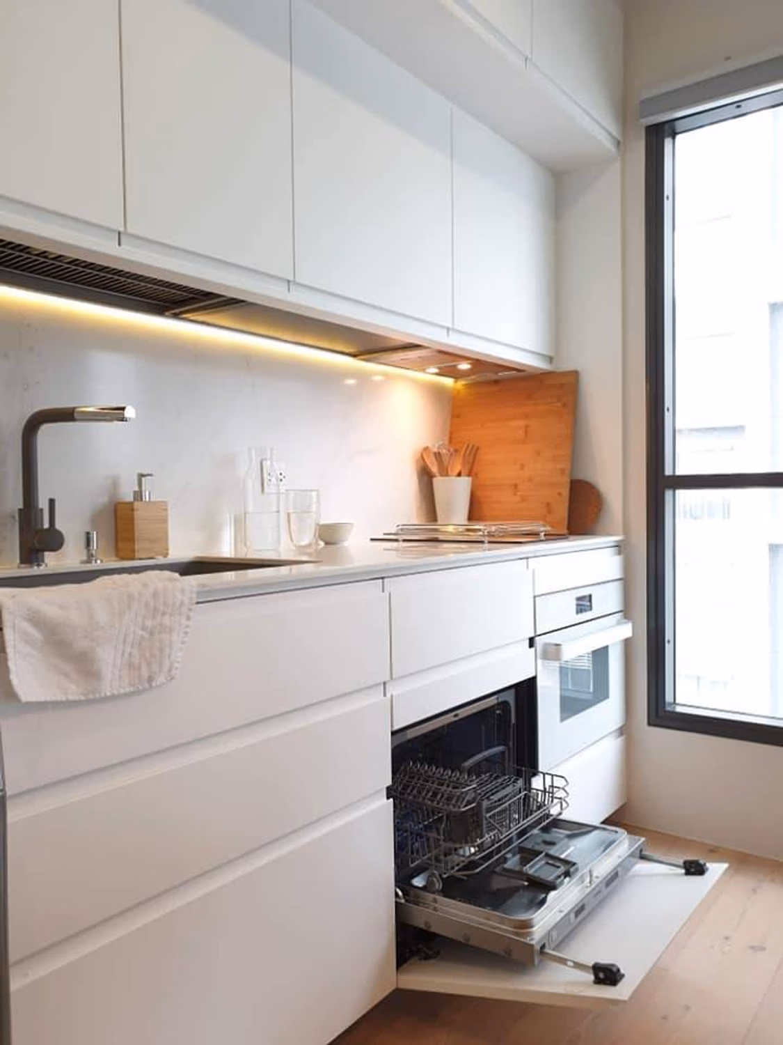 1 Bed Condo for Sale in Phra Khanong - Image 3