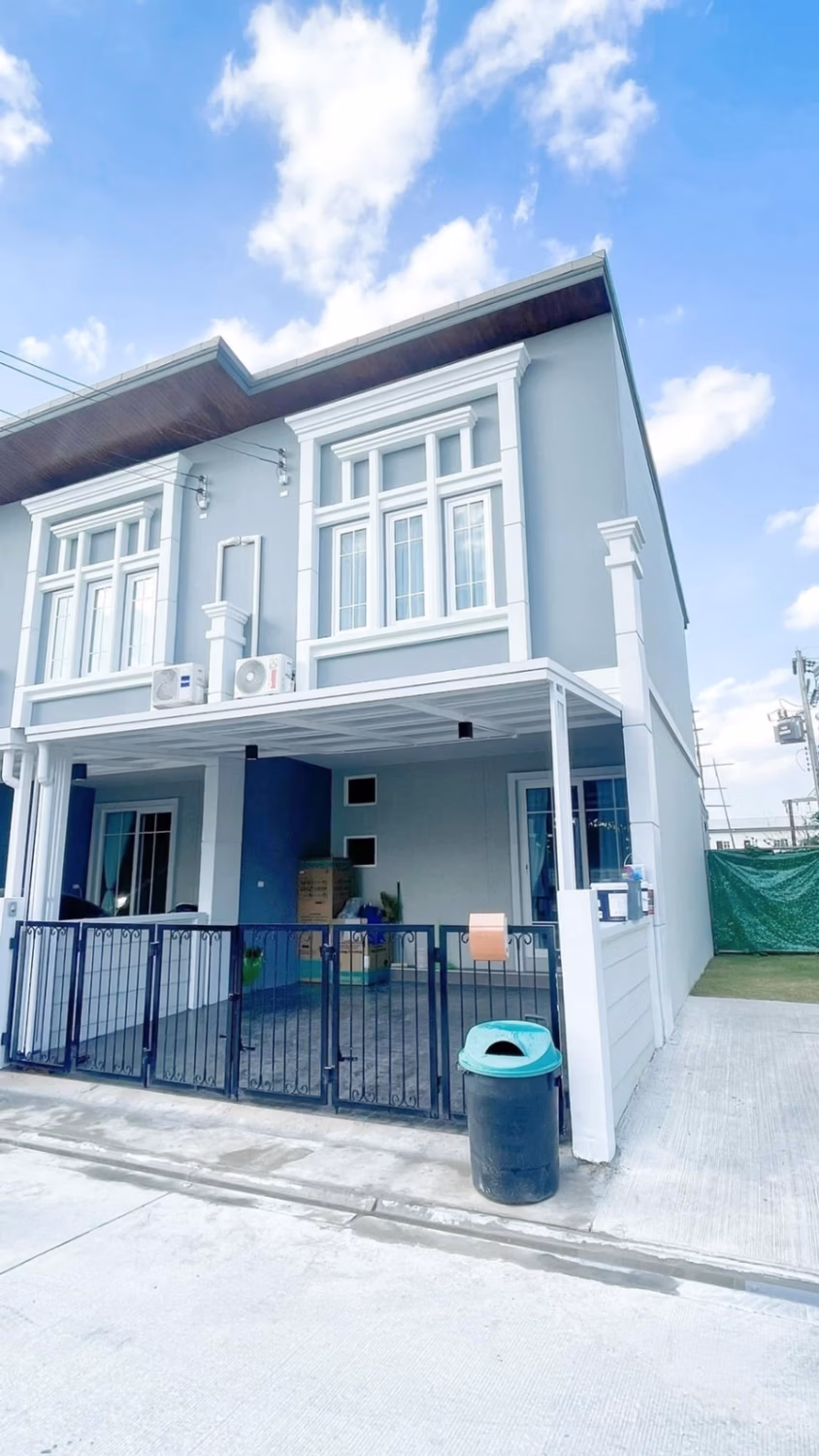 2 Bed Townhouse for Rent in Mueang Chiang Mai - Image 1