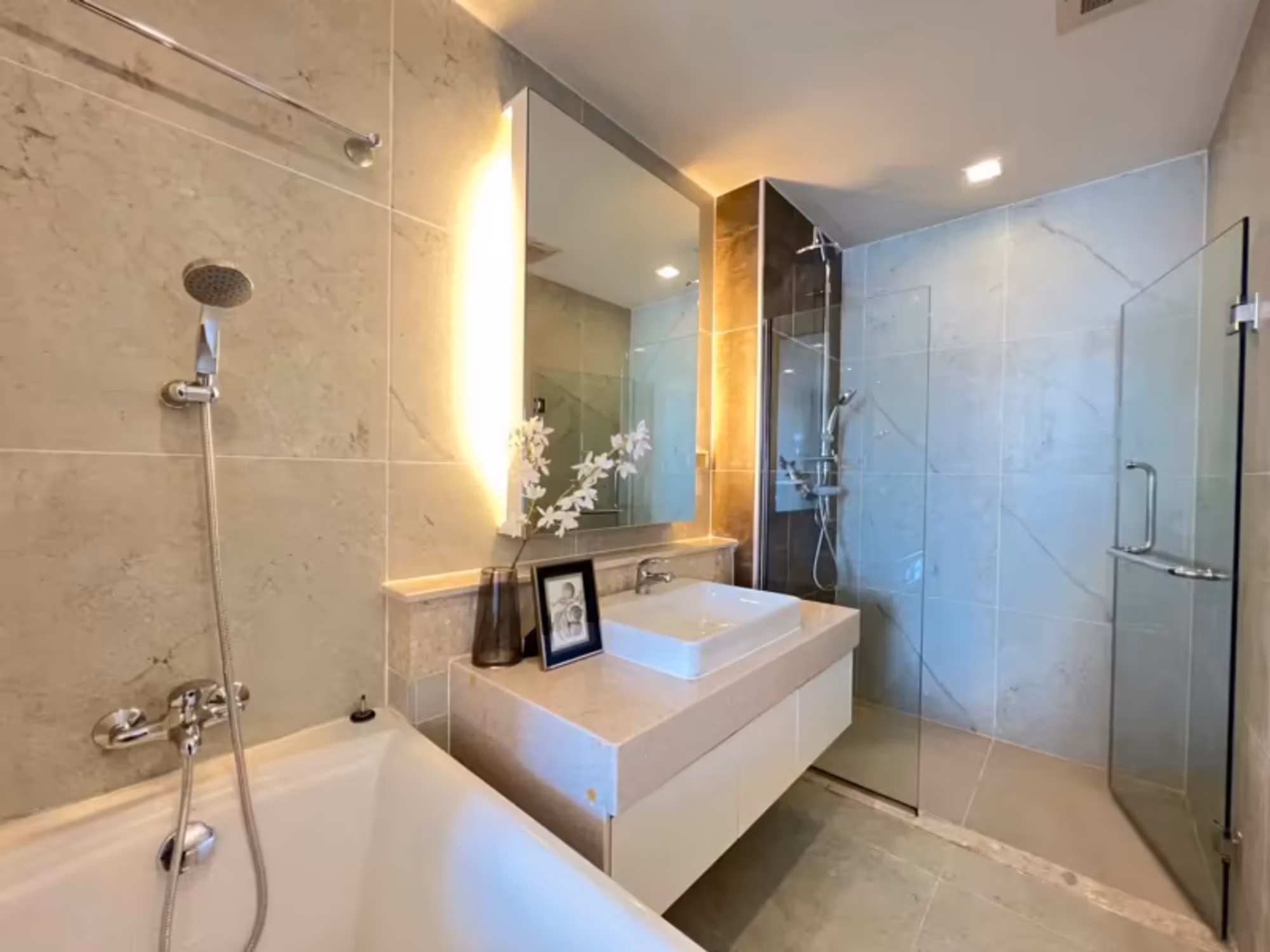1 Bedroom Condo - Image 2