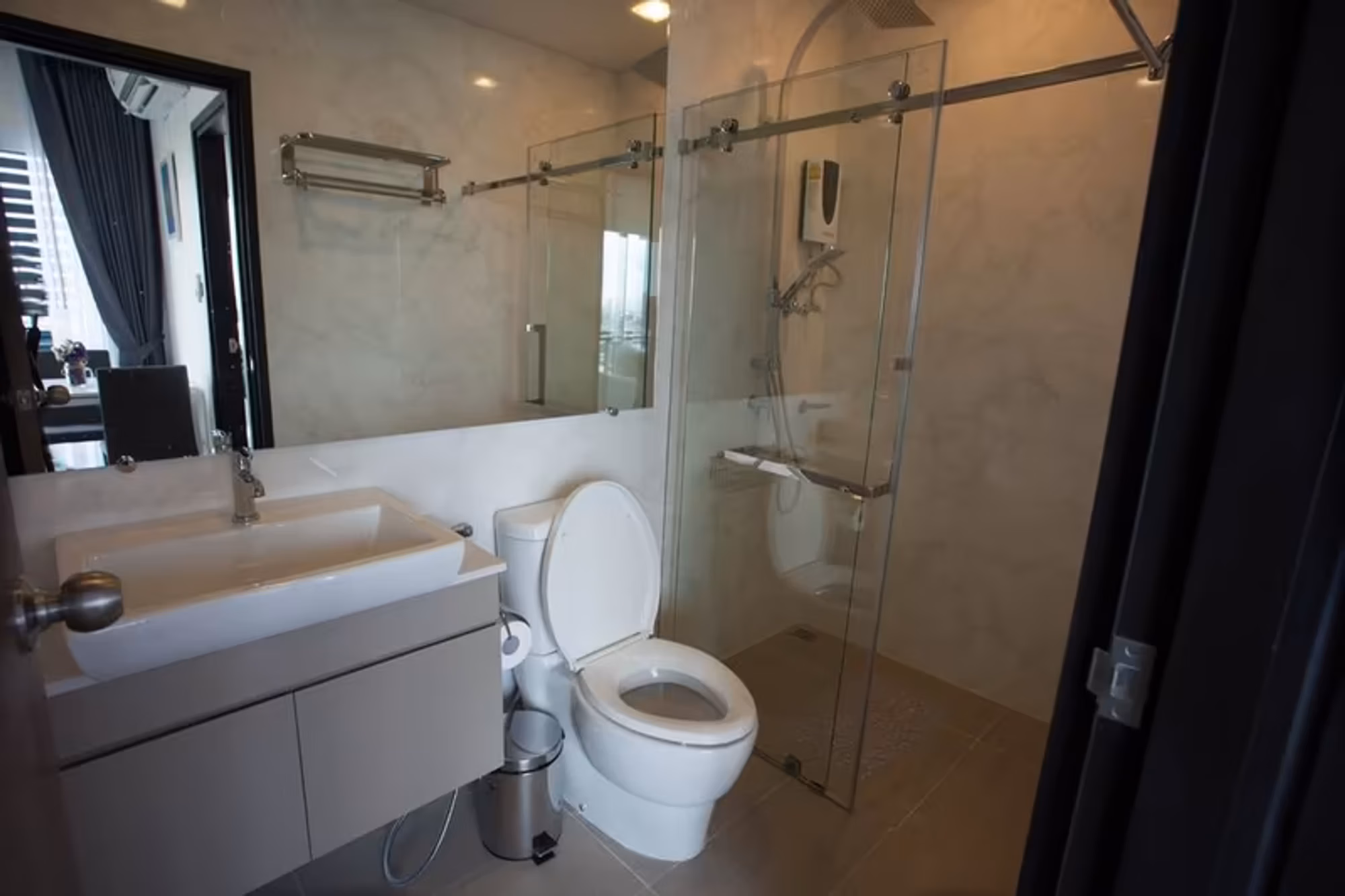 1 Bedroom Condo - Image 6
