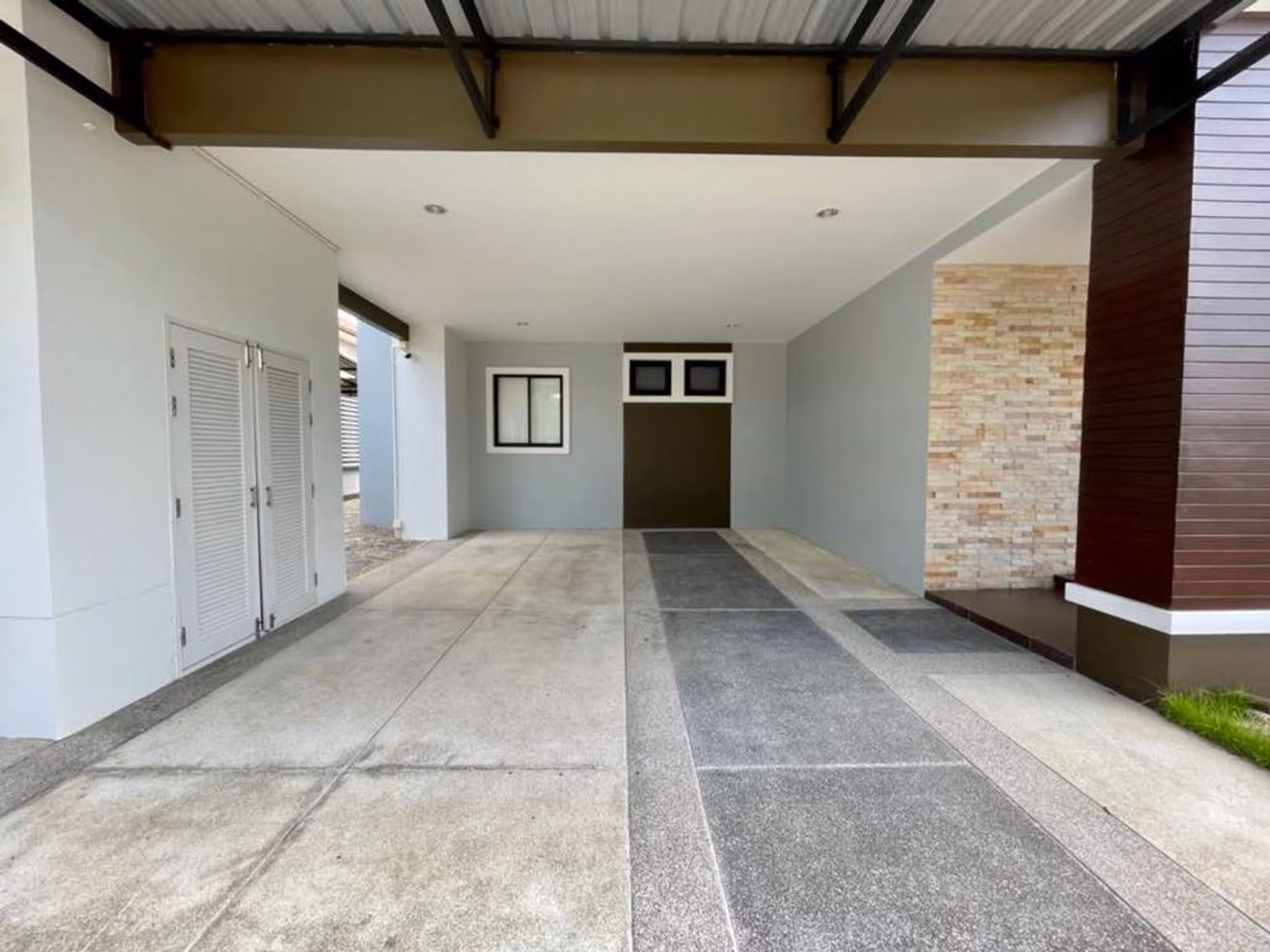 4 Bed House for Rent in Hang Dong - Image 10