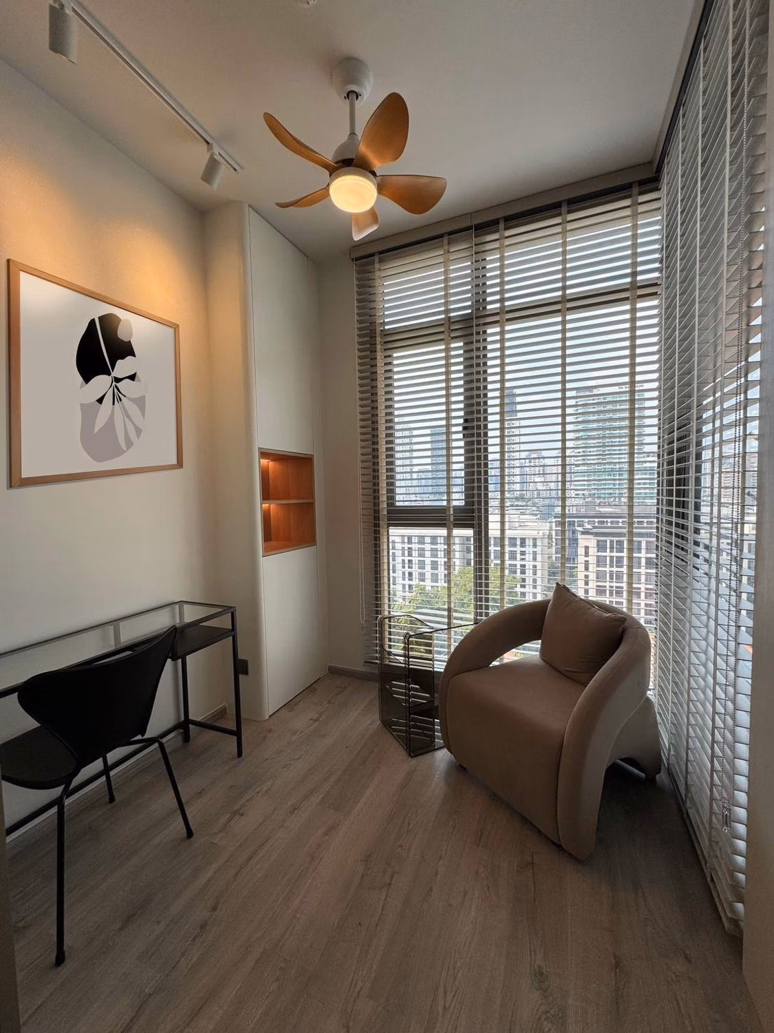 1 Bedroom Condo - Image 2
