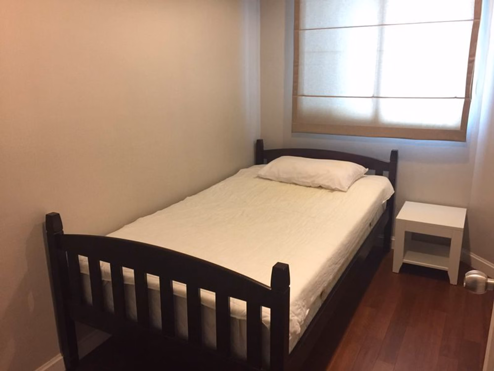 3 卧室 公寓 用于 出租 在 Huai Khwang - Image 5