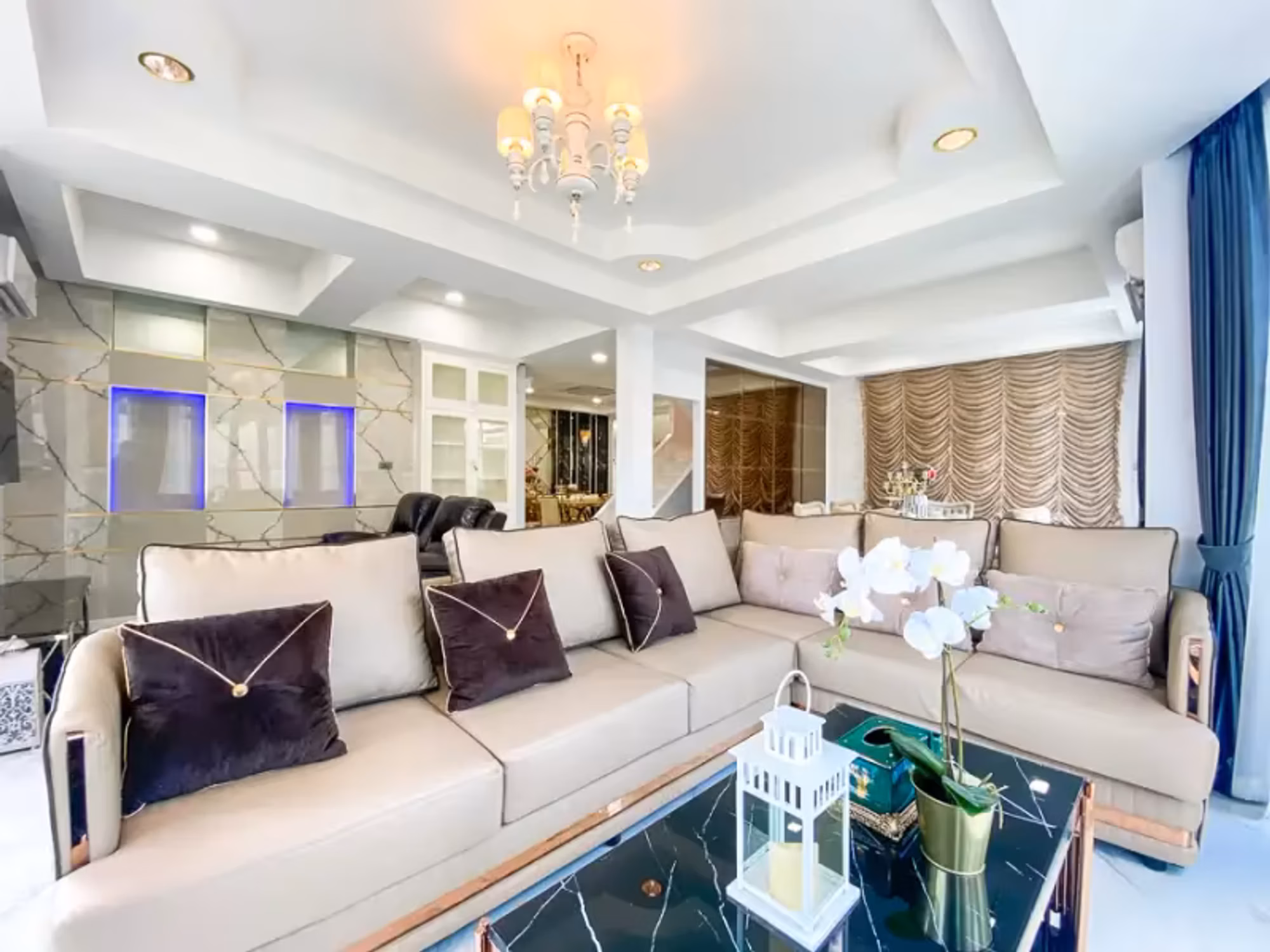 4 Bedroom House - Image 8