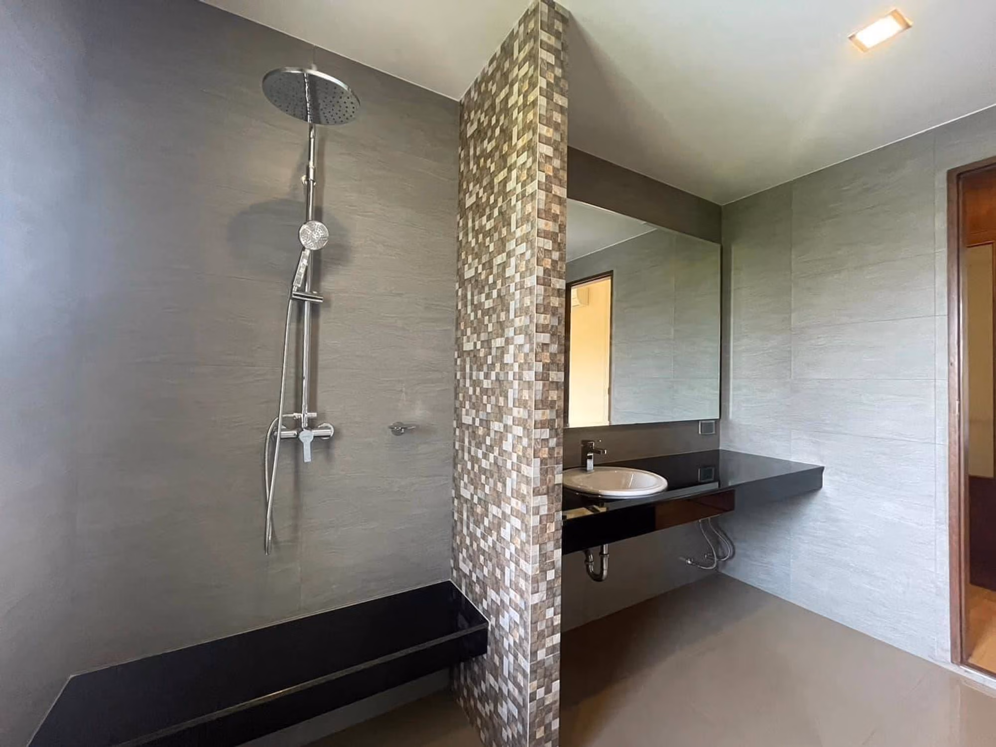 4 Bed House for Sale in อำเภอสันทราย - Image 12
