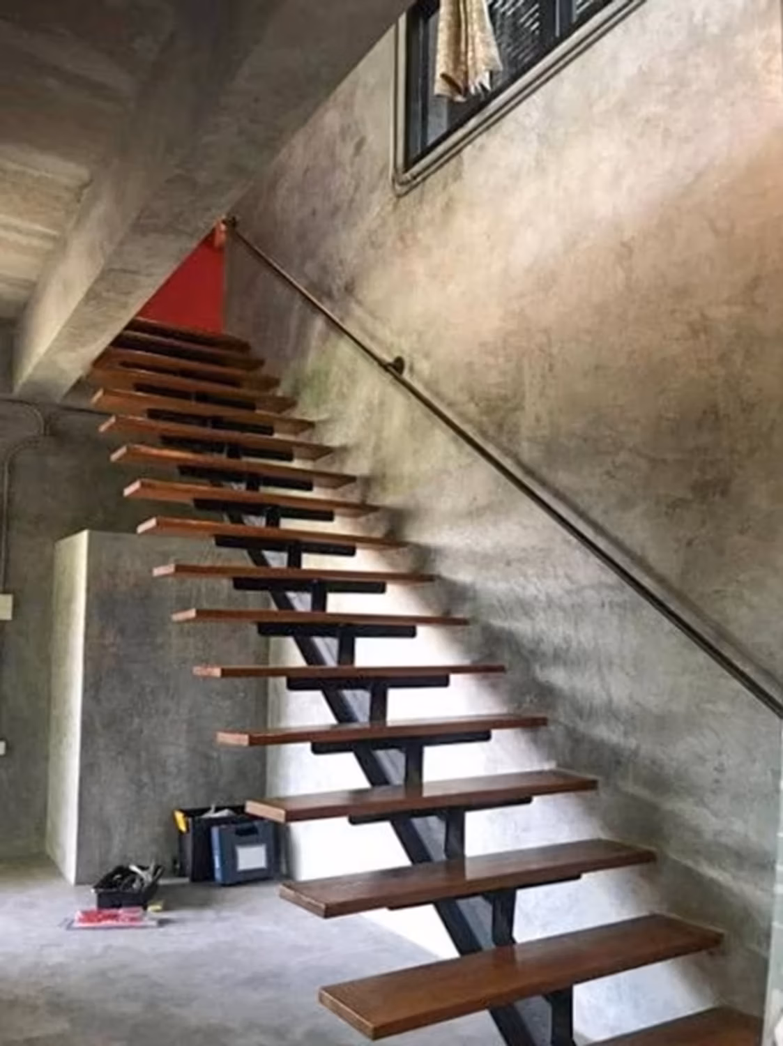 2-Story Loft Style House for Rent - Image 17