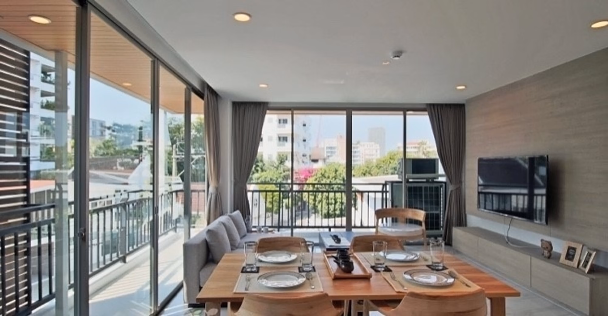 3 Bed Condo for Rent in Watthana - Image 4