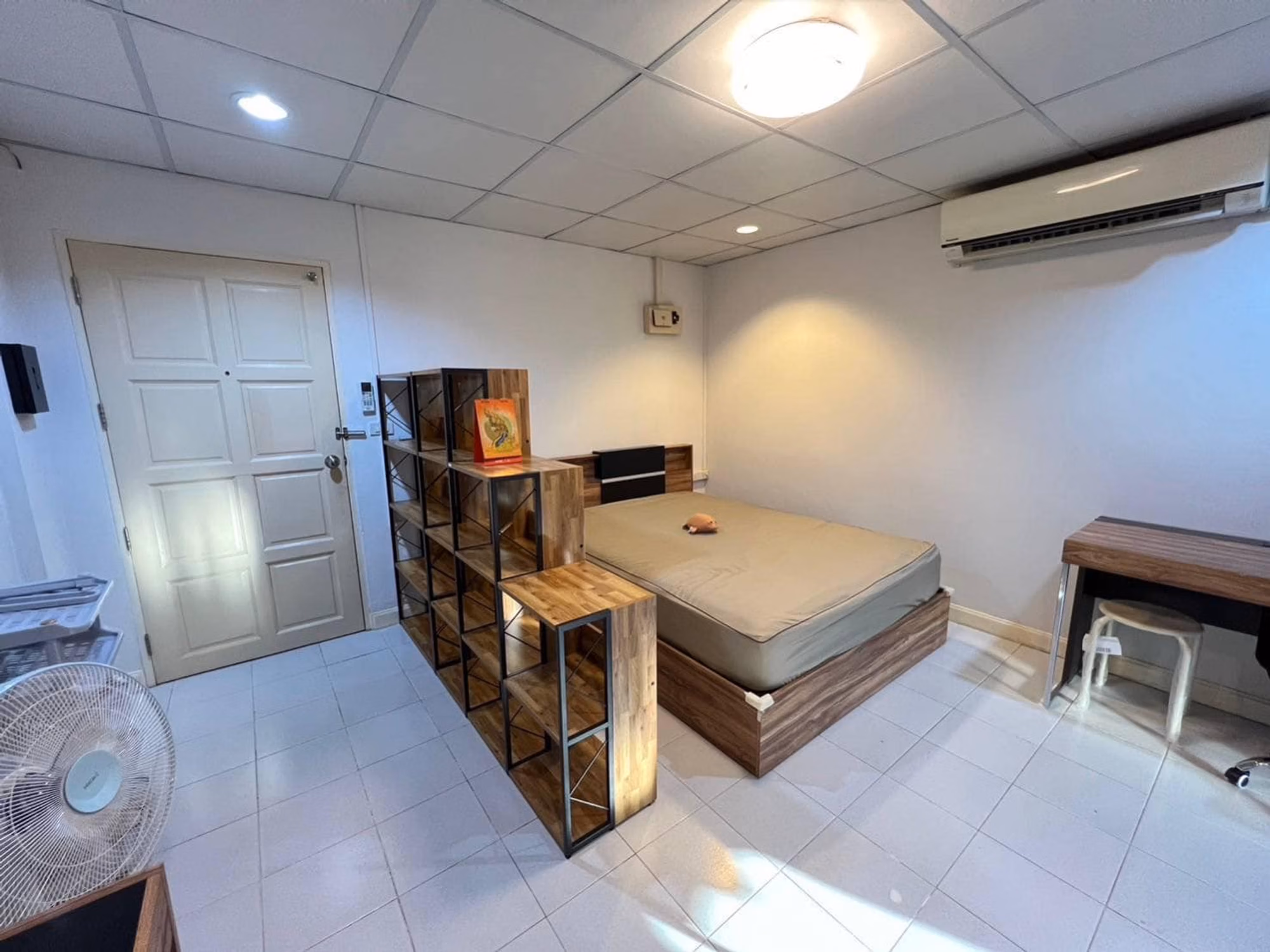 Condo for Rent at Fifty Resident Condominium - Image 1