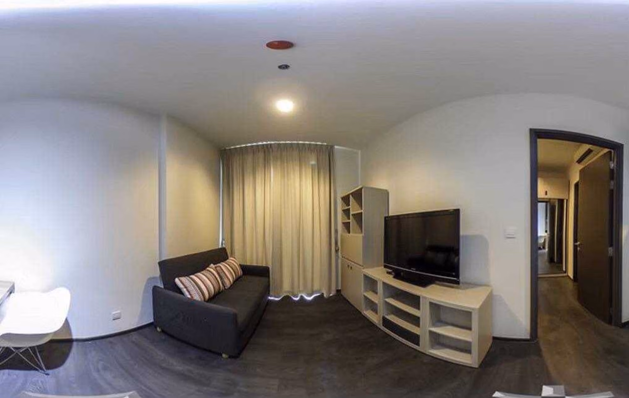 1 ห้องนอน Condo สำหรับ จำหน่าย ใน วัฒนา - Image 4