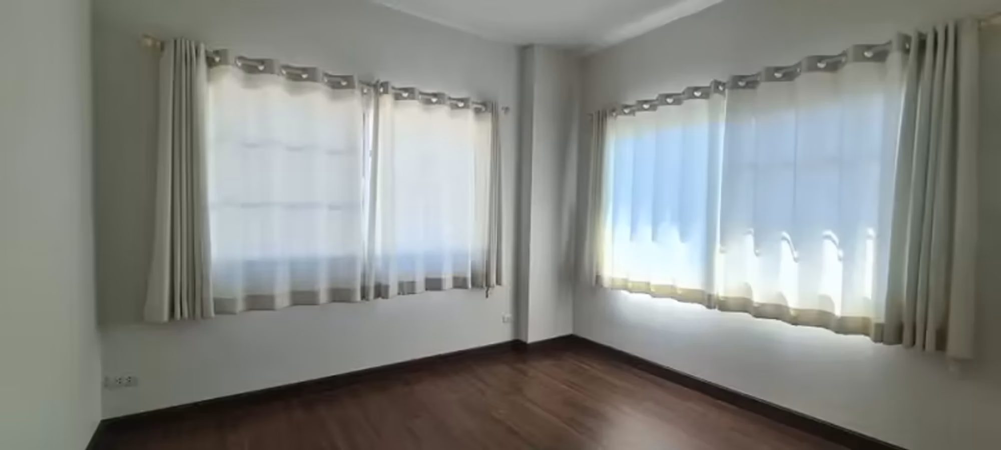 3 Bedroom House - Image 14