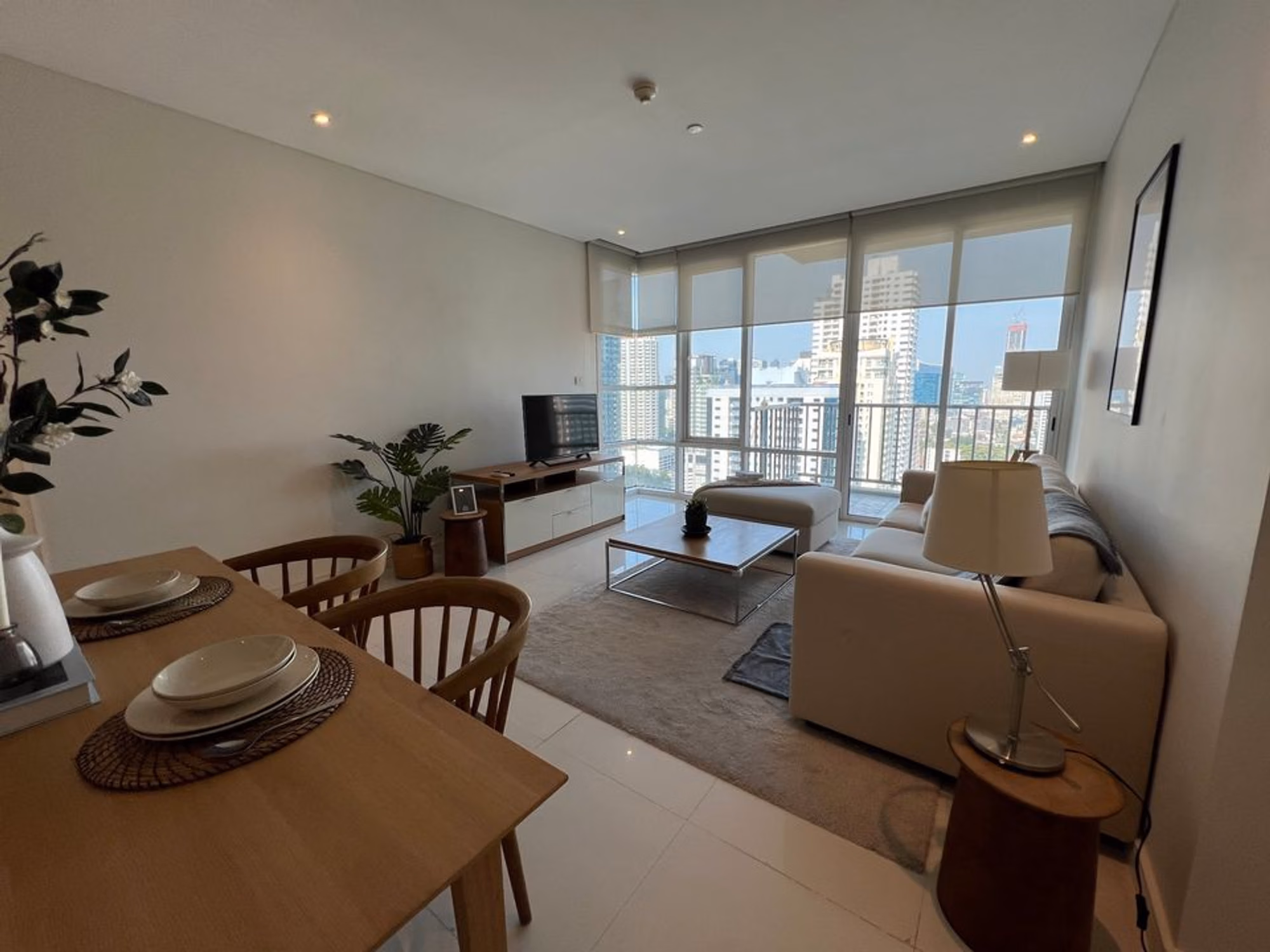 2 Bedroom Condo for Rent at Fullerton Sukhumvit - Image 12