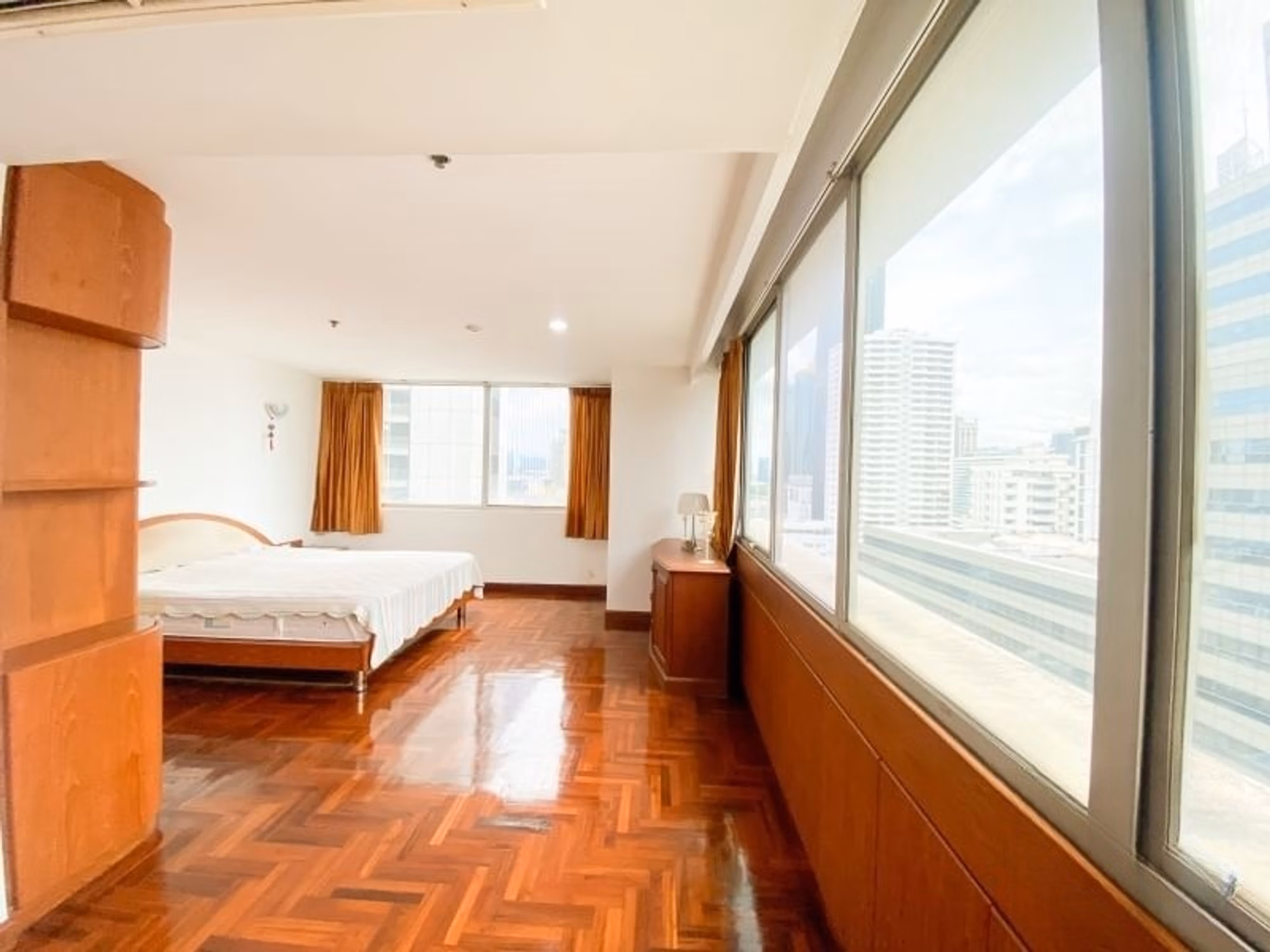 2 Bed Condo for Sale in Watthana - Image 6