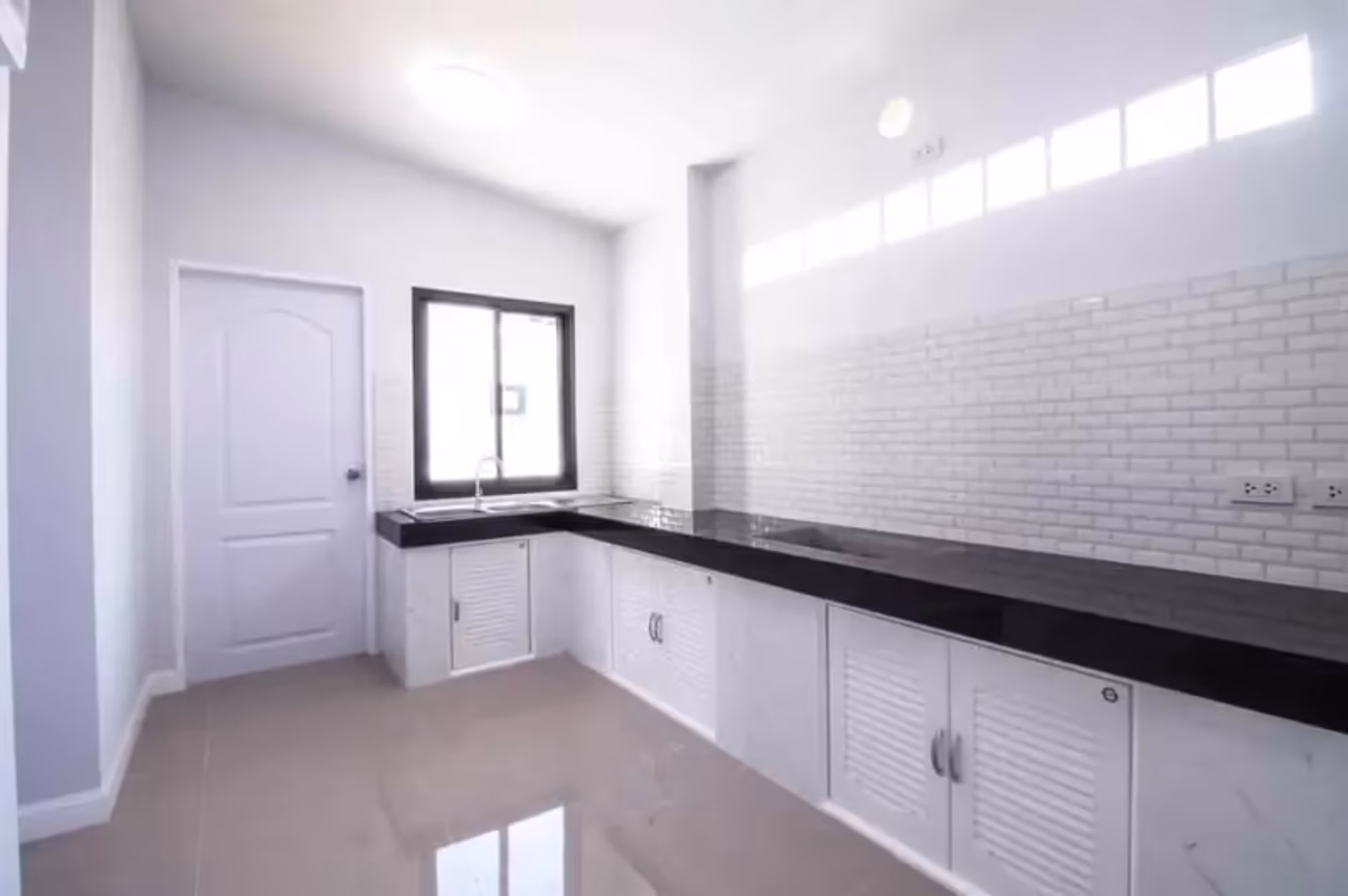 3 Bedroom House - Image 2