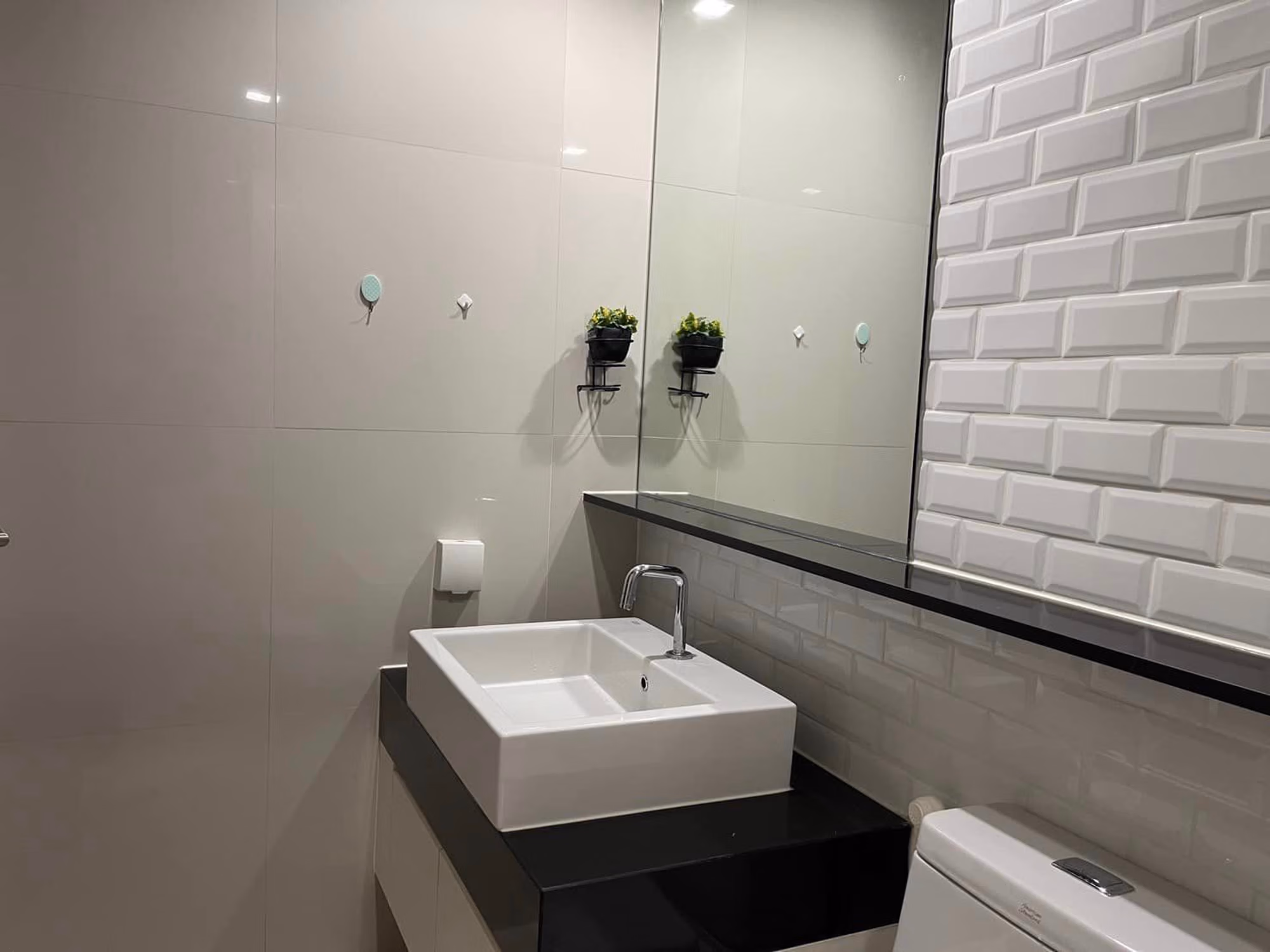 Condo - Image 4