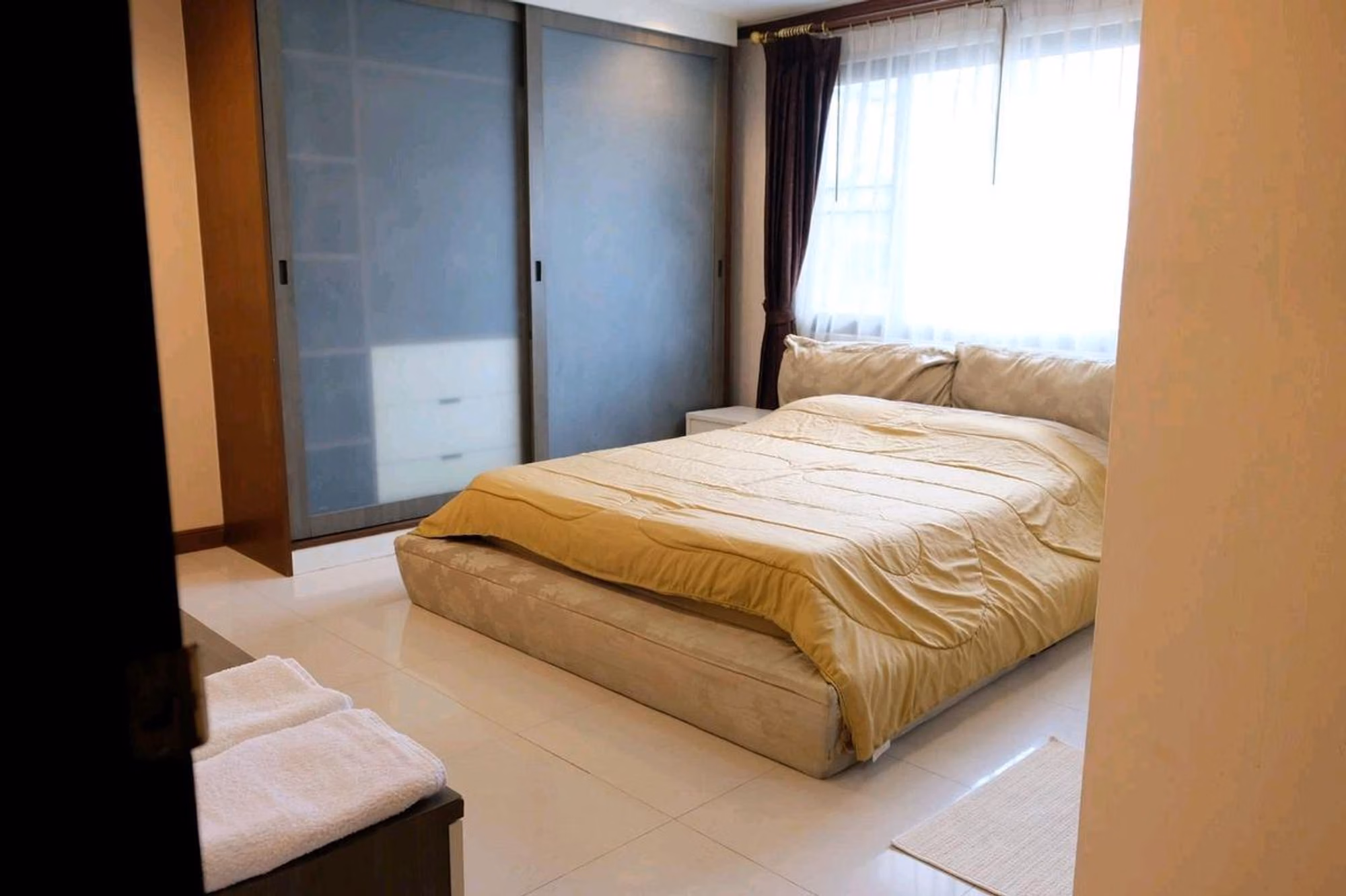 27 Bed Commercial for Rent in Watthana - Image 19