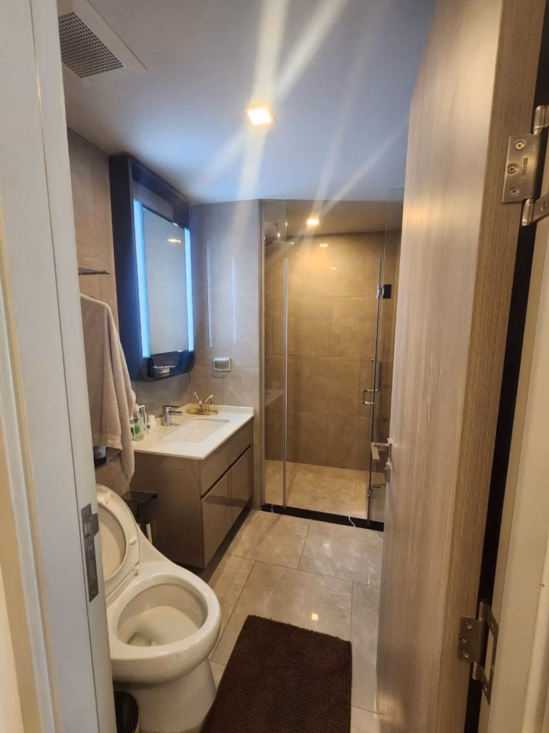 1 Bed Condo for Rent Near Phra Ram 9 MRT - Image 4