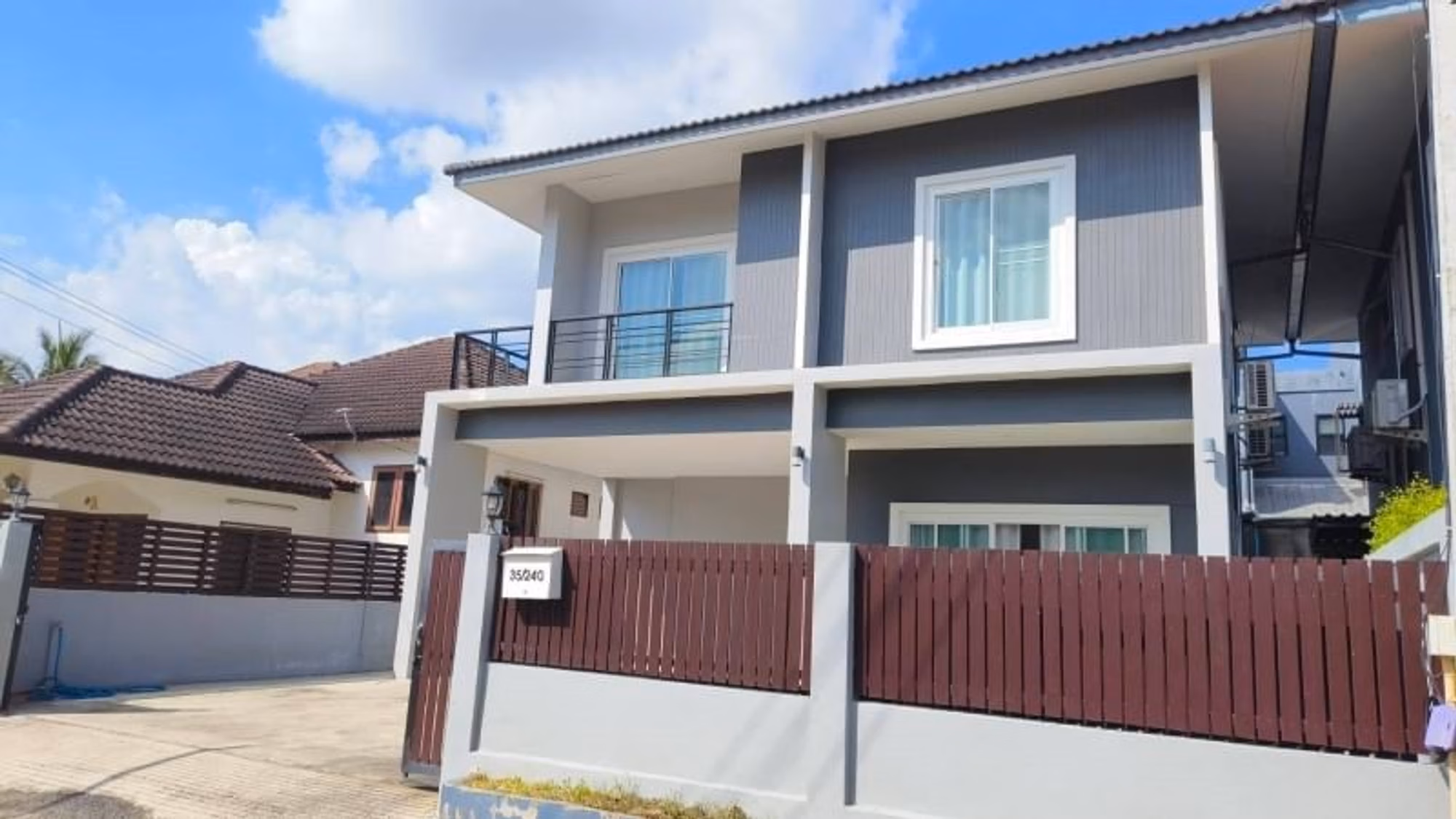 4 Bed House for Rent in Mueang Chiang Mai - Image 1