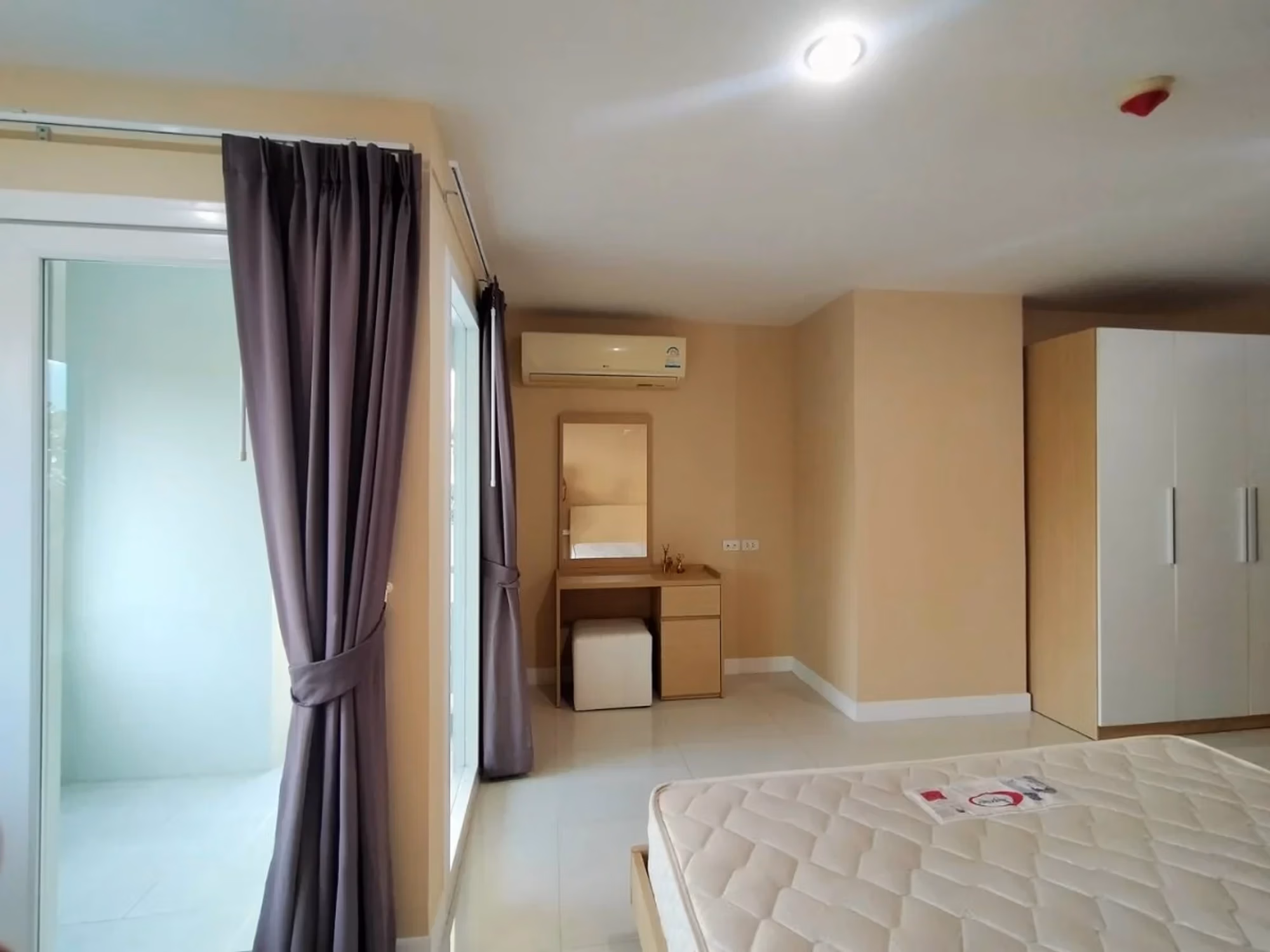 2 Bed Condo for Rent and Sale in Mueang Chiang Mai - Image 24