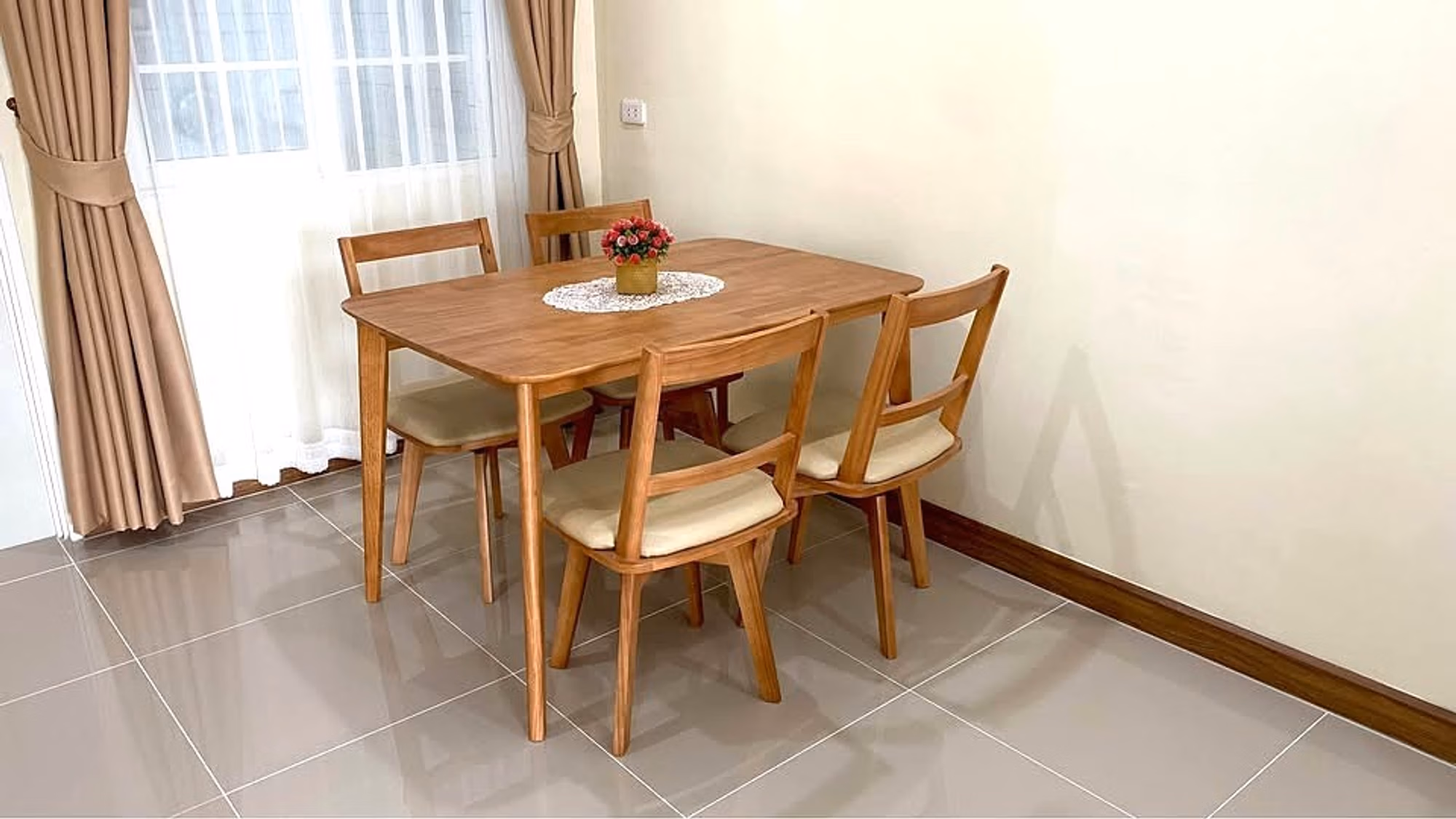3 Bed Townhouse for Rent in Mueang Chiang Mai - Image 3