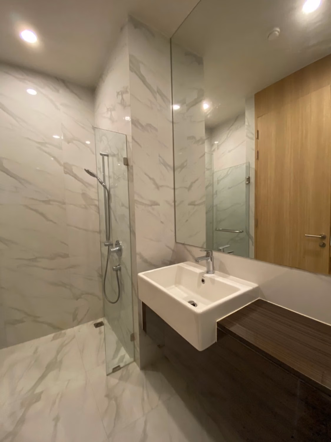 Condo - Image 12