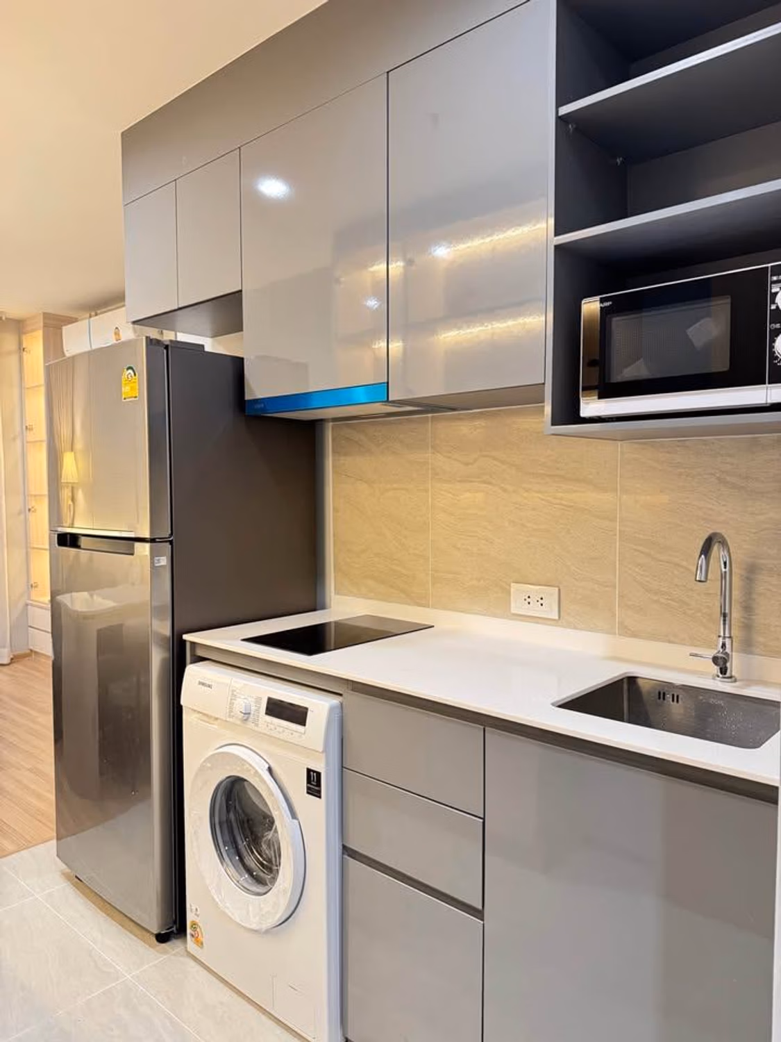 2 Bed Condo for Rent in Phra Khanong - Image 2