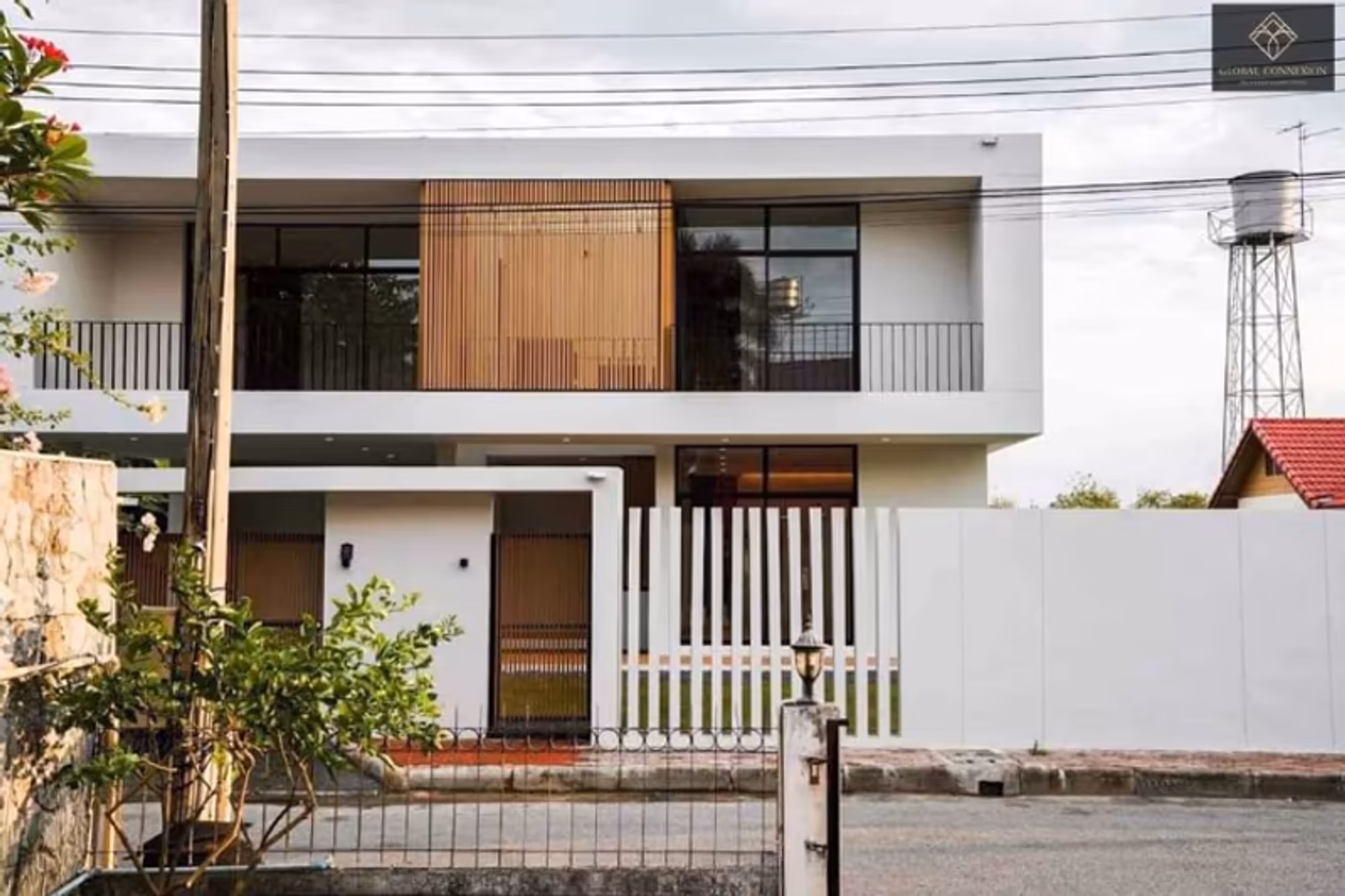 4 Bedroom House - Image 24