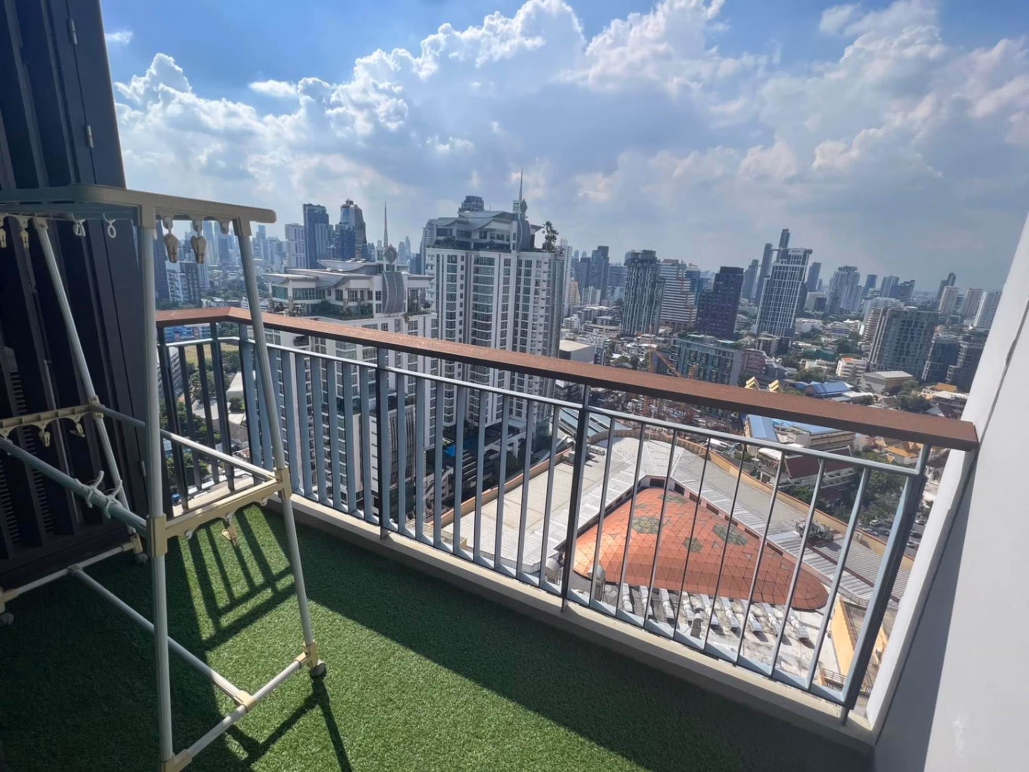 2 Bed Condo for Sale in Khlong Toei - Image 16
