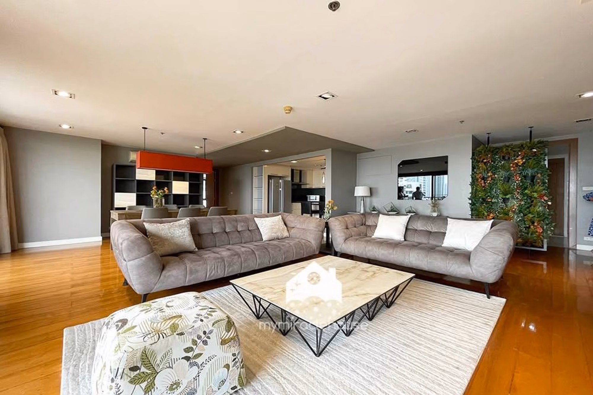 2 Bedroom Condo - Image 1