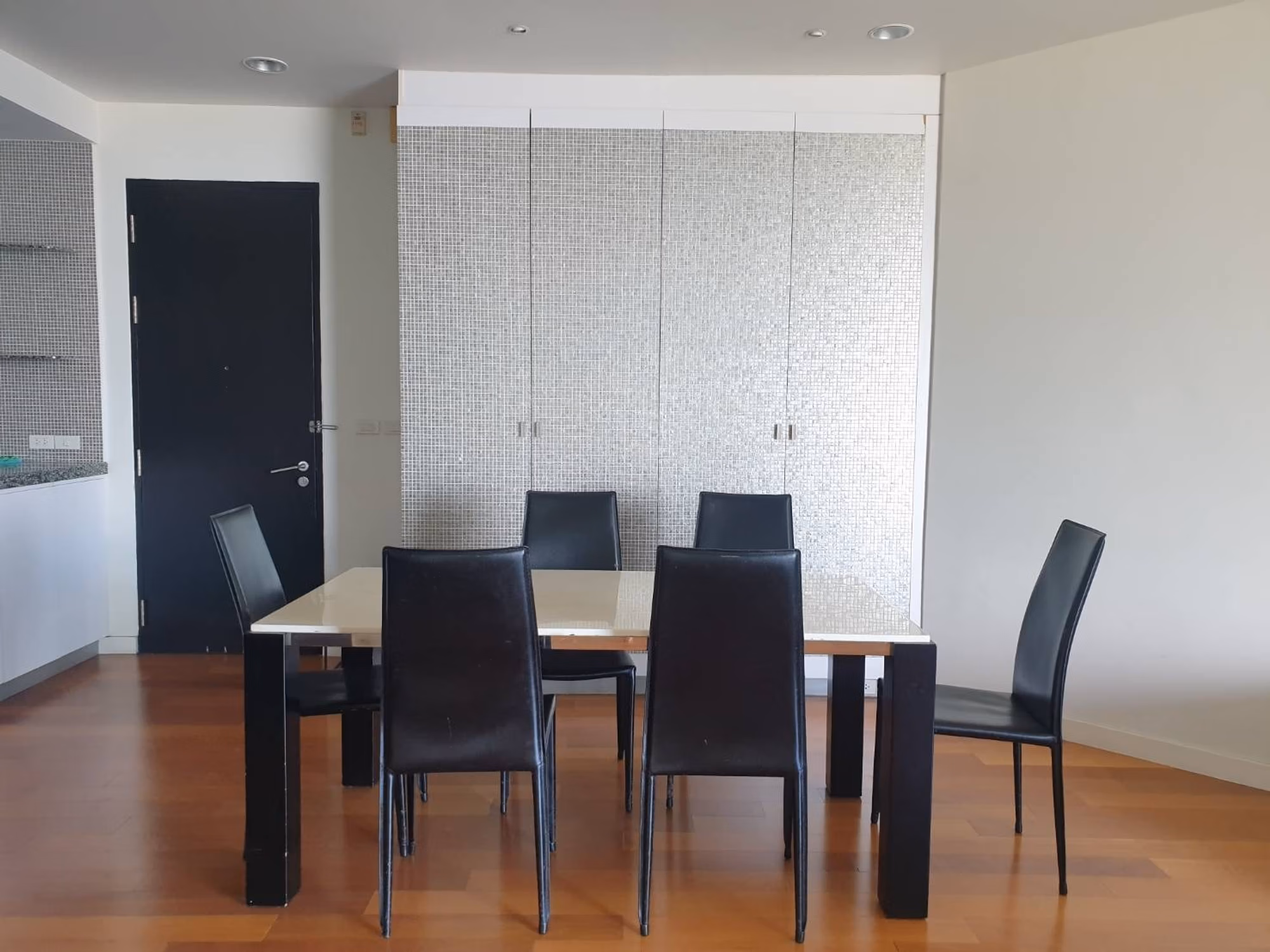 2 Bed Condo for Rent in Bang Kho Laem - Image 2