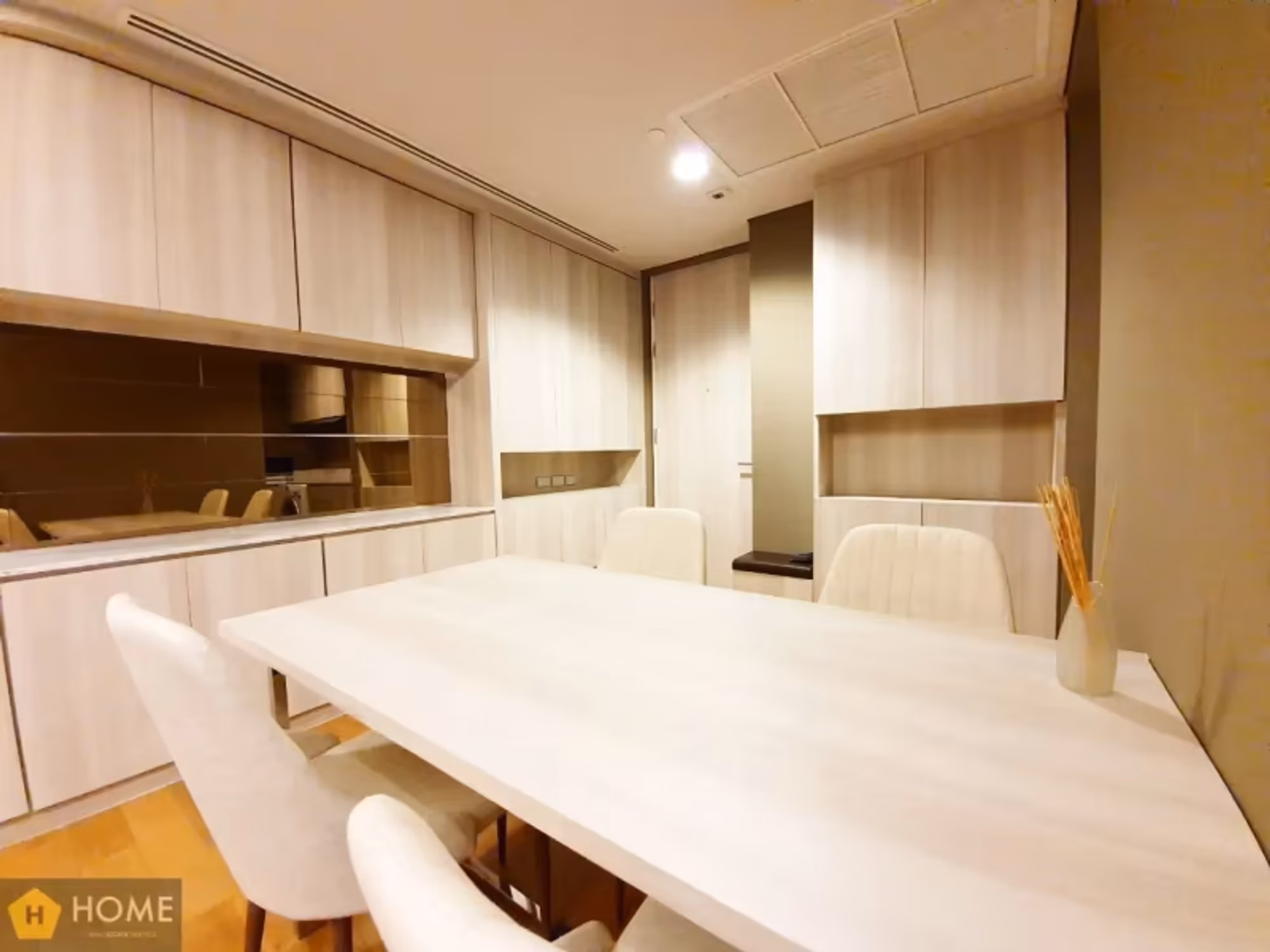 2 Bedroom Condo for Rent at The Lumpini 24 - Image 8