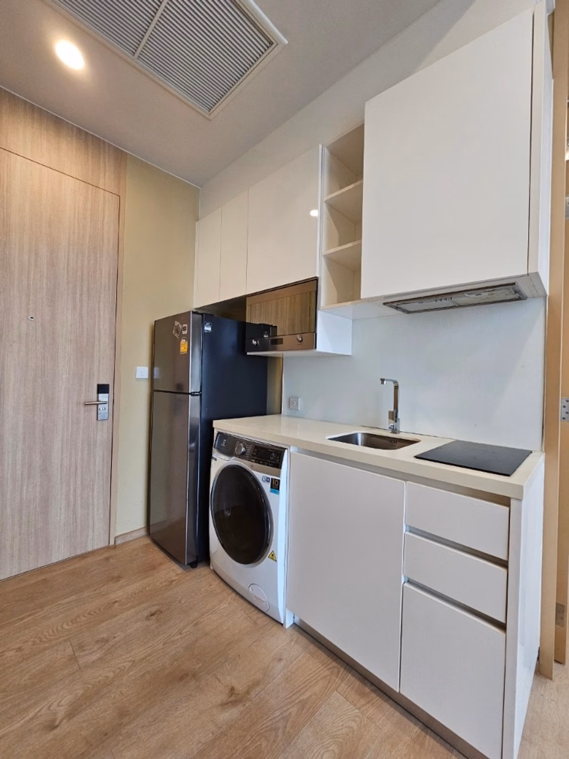 Condo - Image 5