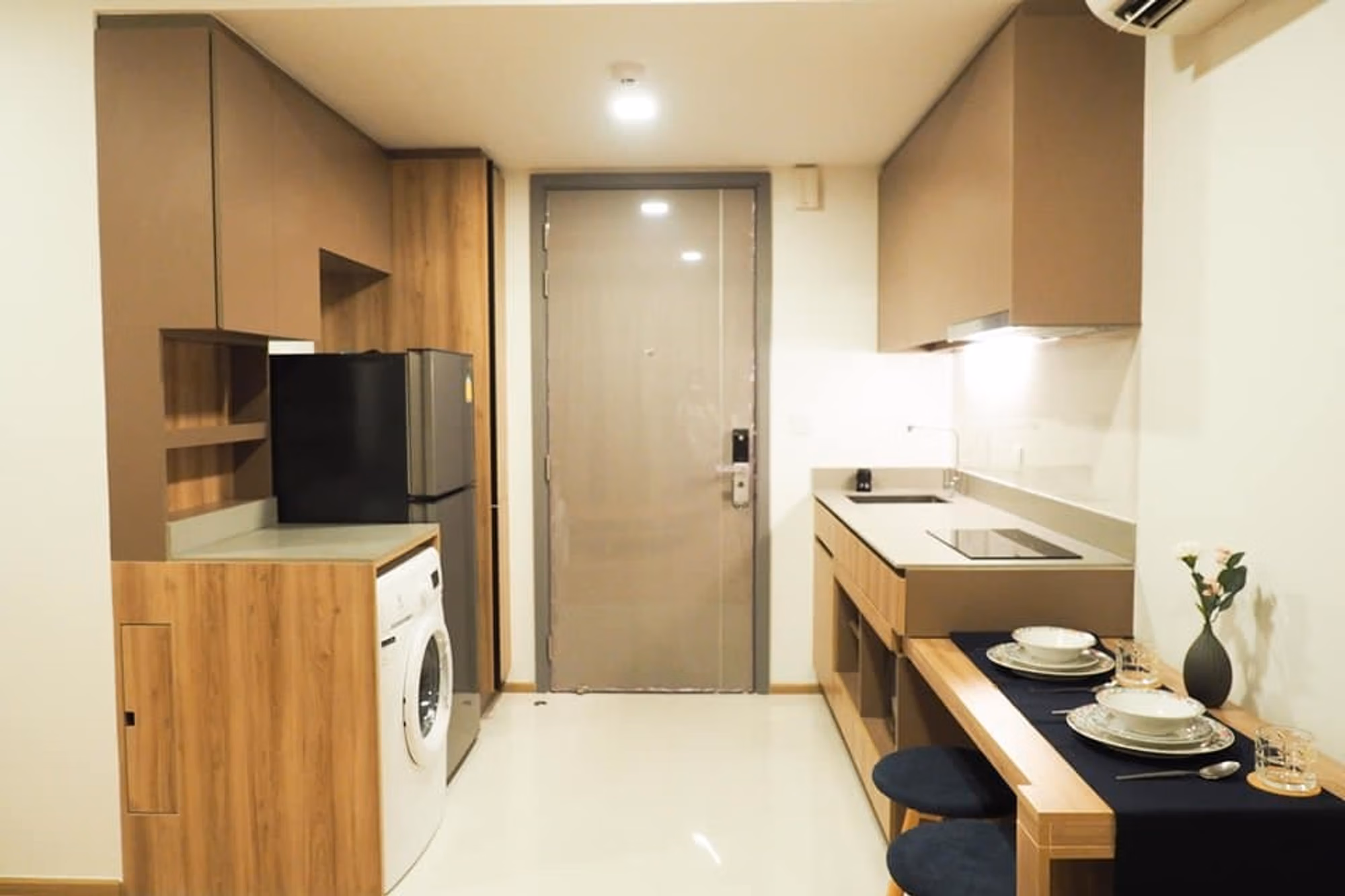 Taka Haus Ekkamai 12 - Image 4