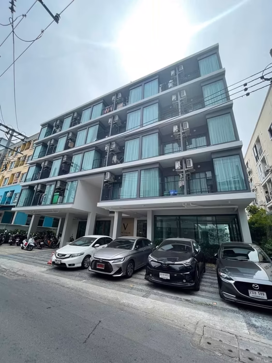 95 Bedroom Apartment For Sale - Image 4