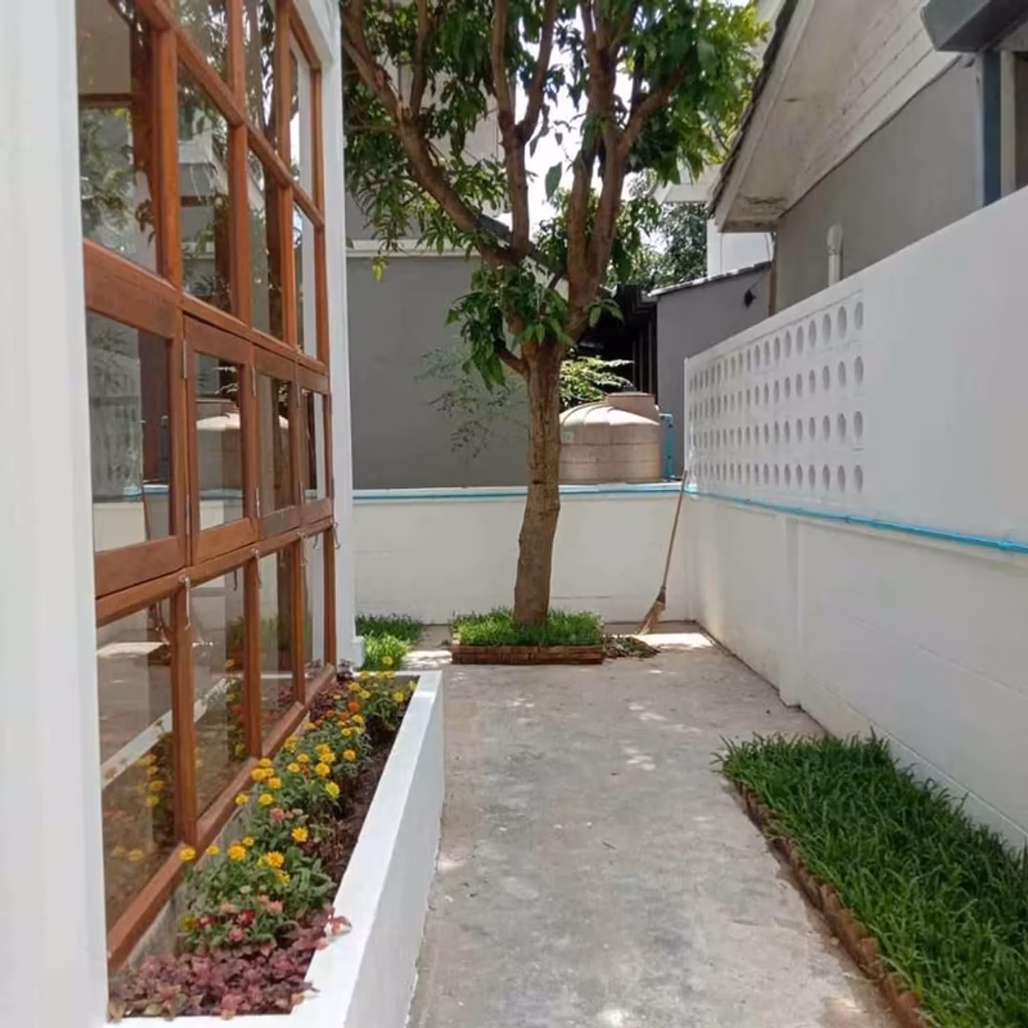3 Bedroom House - Image 12