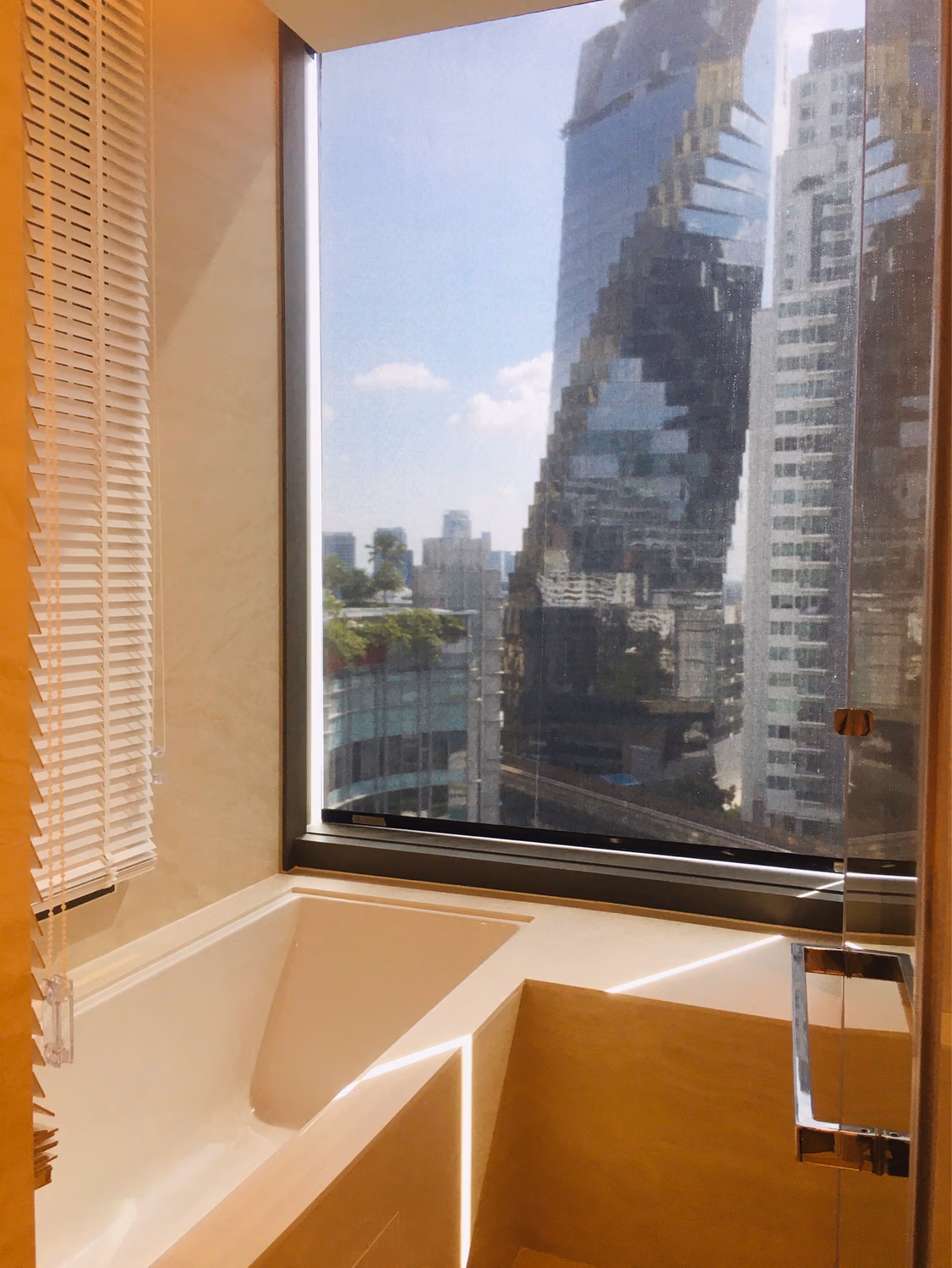 Condo for Rent at The Strand Thonglor - Image 21
