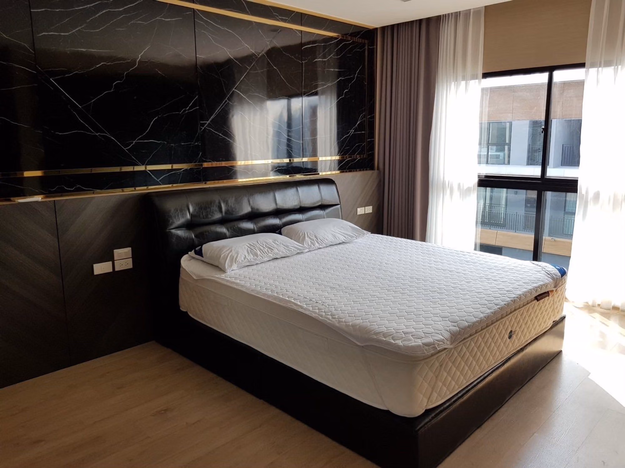 3 Bed Townhouse for Sale in Suan Luang - Image 6